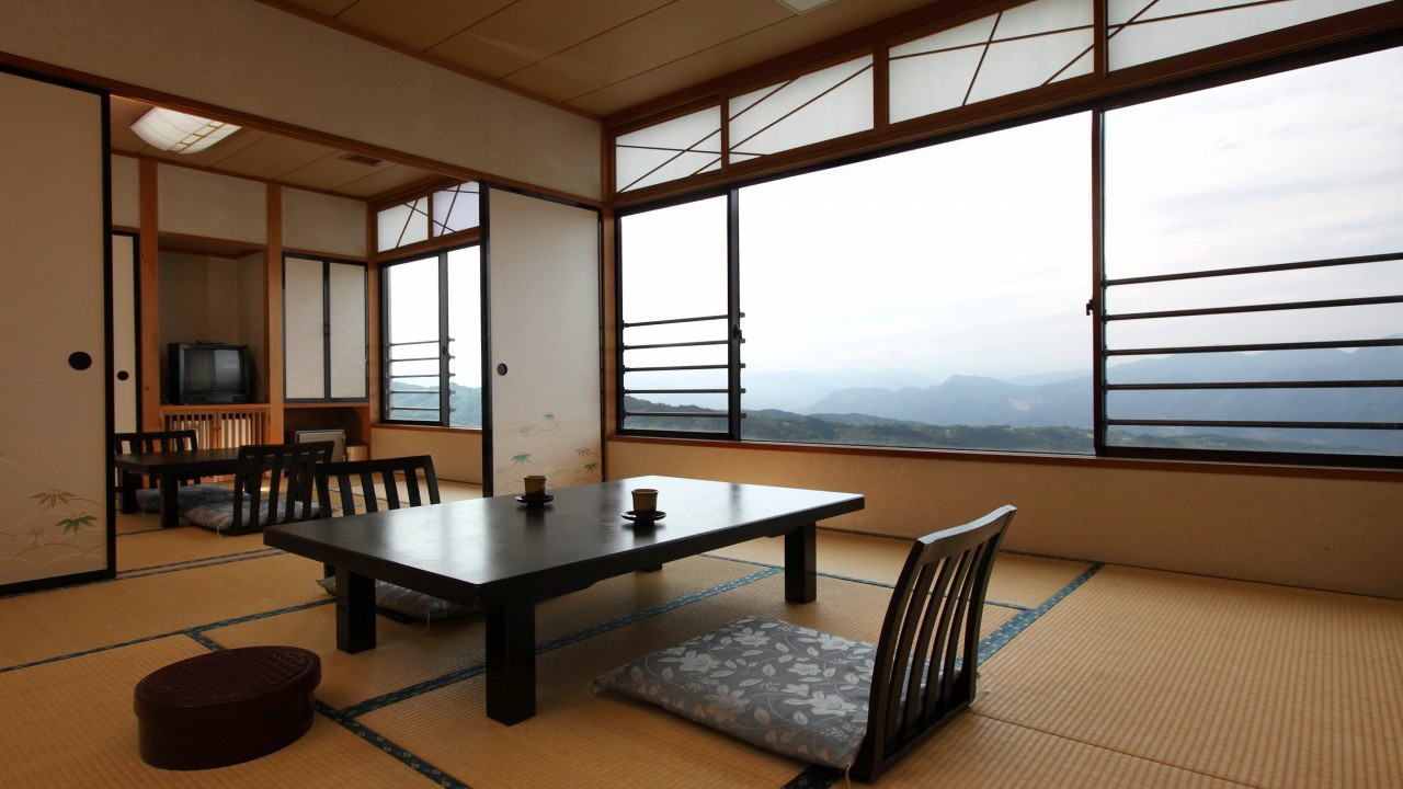 上州の山々を一望できる眺望和室2間〈禁煙〉