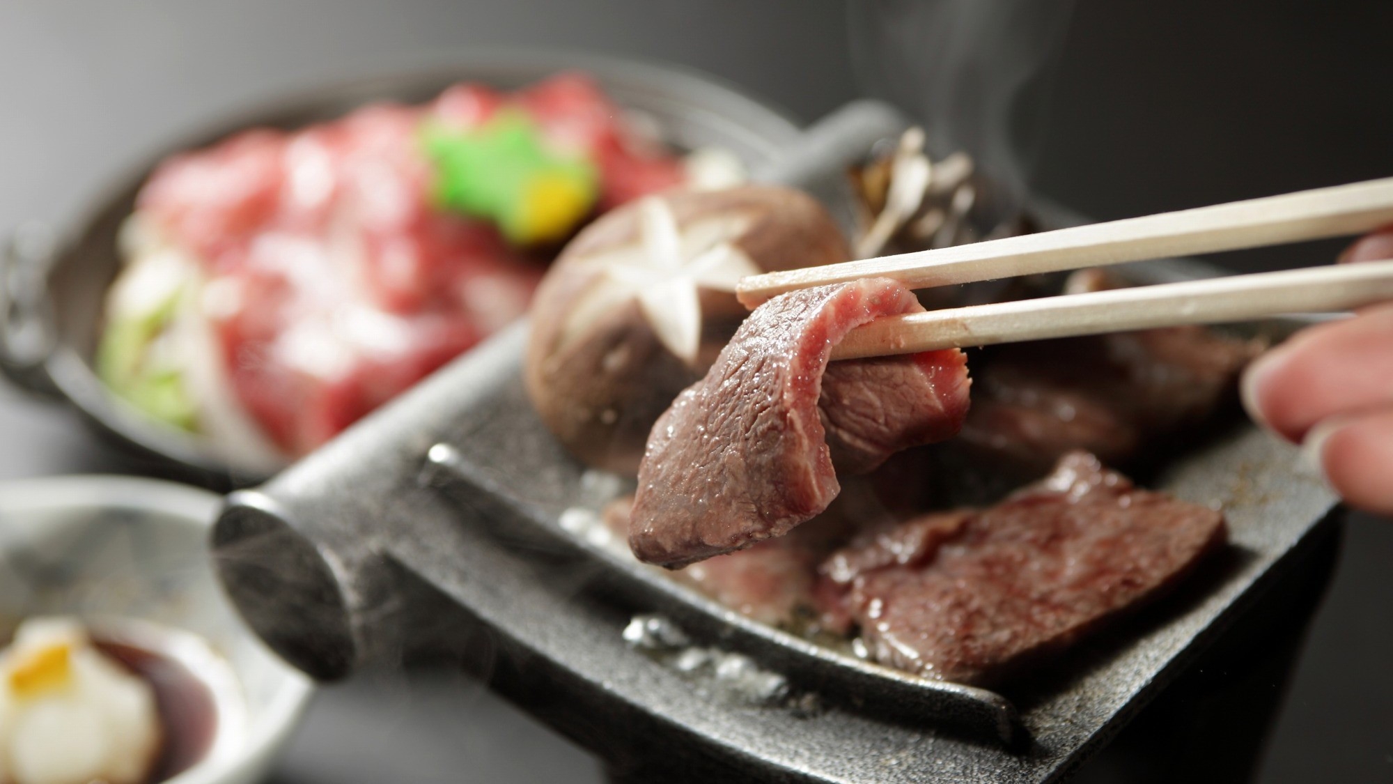 ＜群馬の地酒＞選べる上州牛料理と地酒6種類90分飲み放題【上州牛×地酒利き比べ】