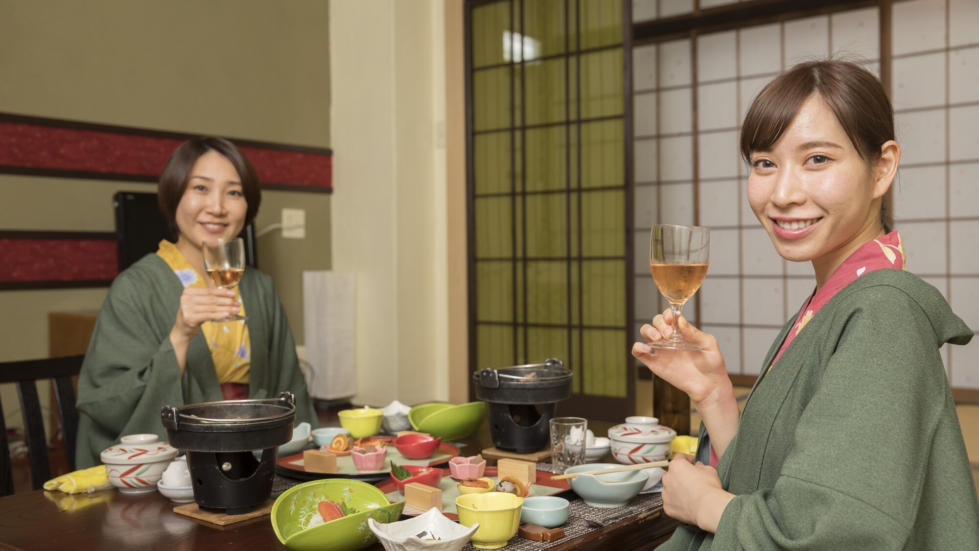 ＜女子旅のススメ＞夕食メイン選べる＆色浴衣セット＆チェックアウト12時など特典満載！温泉リトリート