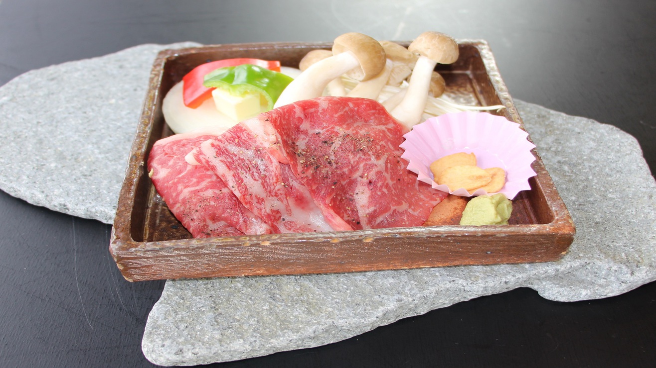 【1泊2食付】3種より選べる1品！ 全8品　 温泉・プール・ジム・駐車場無料（3月〜5月）