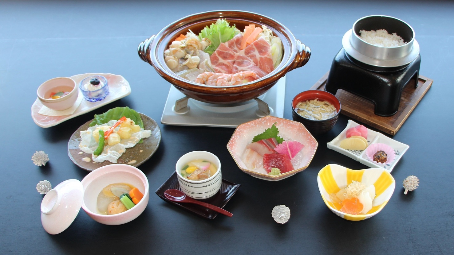 【1泊2食】スタンダードプラン！温泉・プール・フィンランドサウナ・マシンジム無料（12月〜2月）