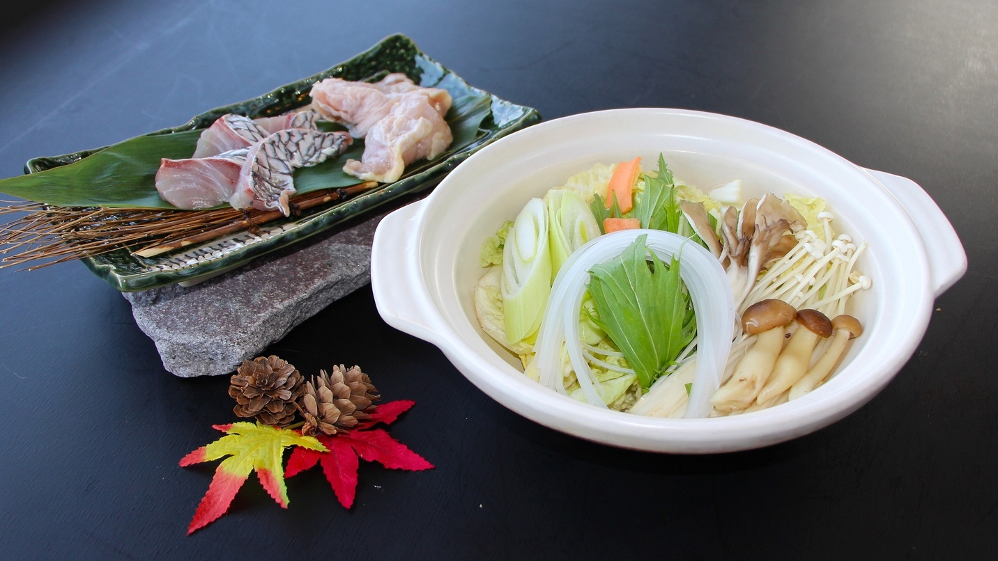 【1泊2食付】3種より選べる1品！ 全8品　 温泉・プール・ジム・駐車場無料（9月〜11月）
