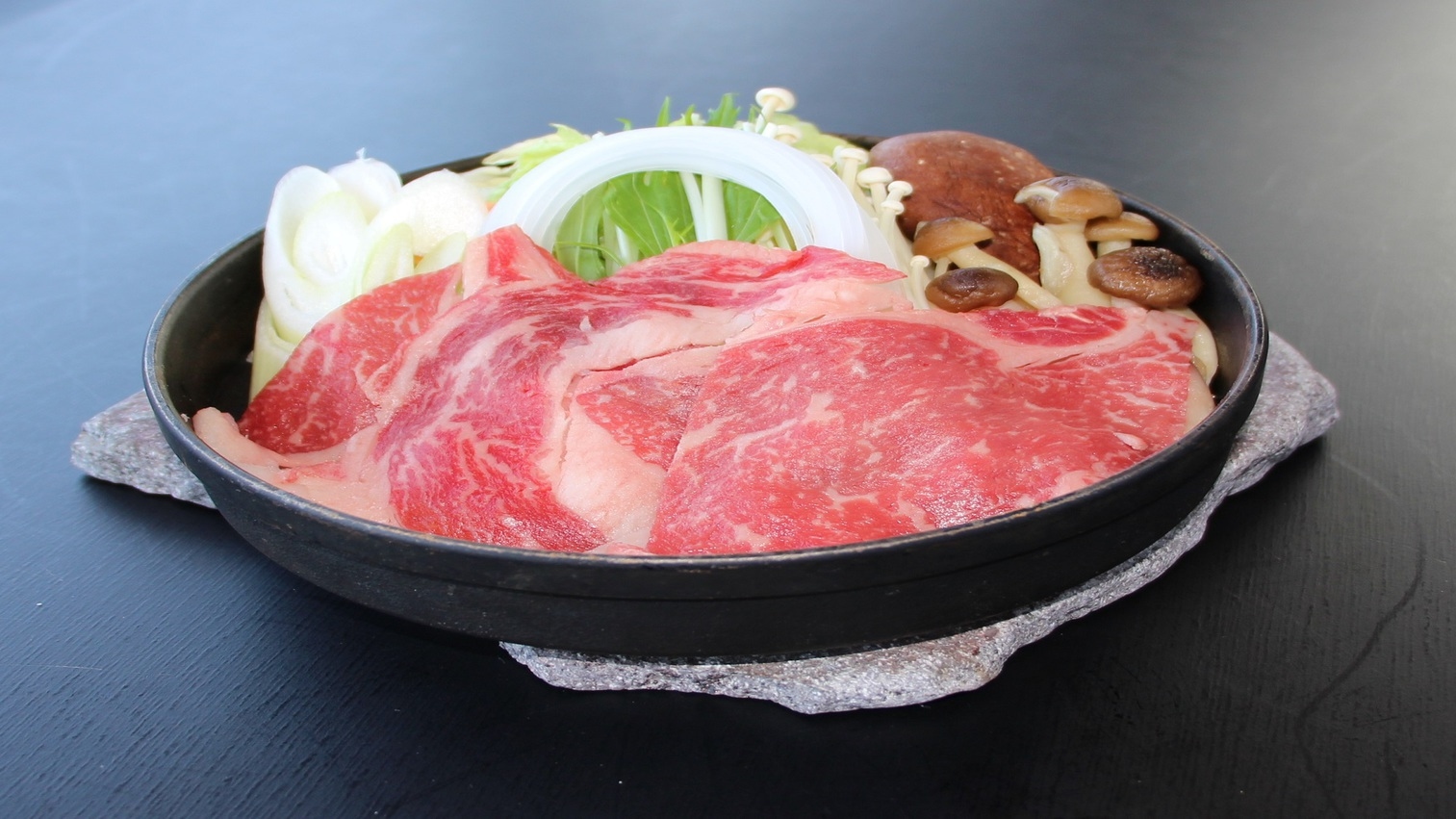 【1泊2食付】3種より選べる1品！ 全8品　 温泉・プール・ジム・駐車場無料（9月〜11月）