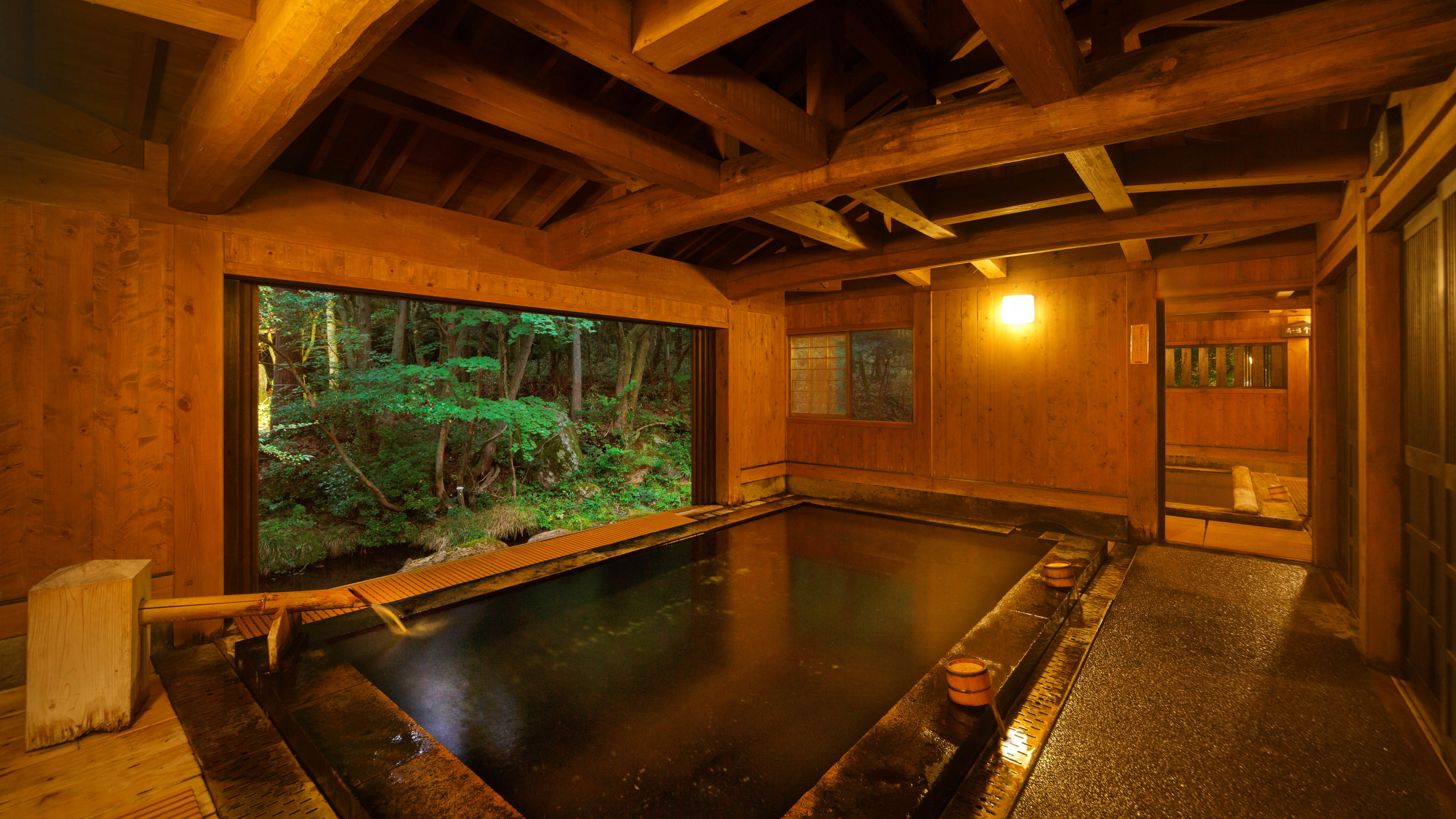 【女性専用内風呂】風の湯