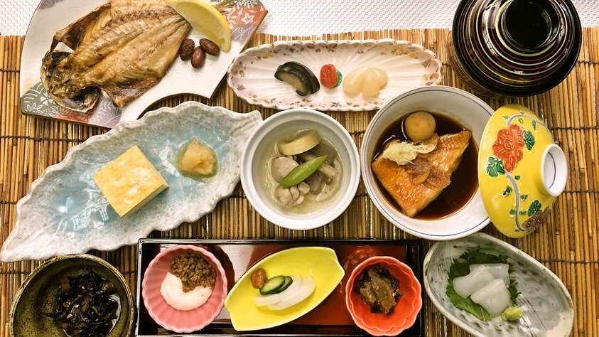 【1泊朝食】南伊豆の観光をゆっくり満喫！疲れた体は天然温泉でリラックス♪＜チェックイン20時まで＞