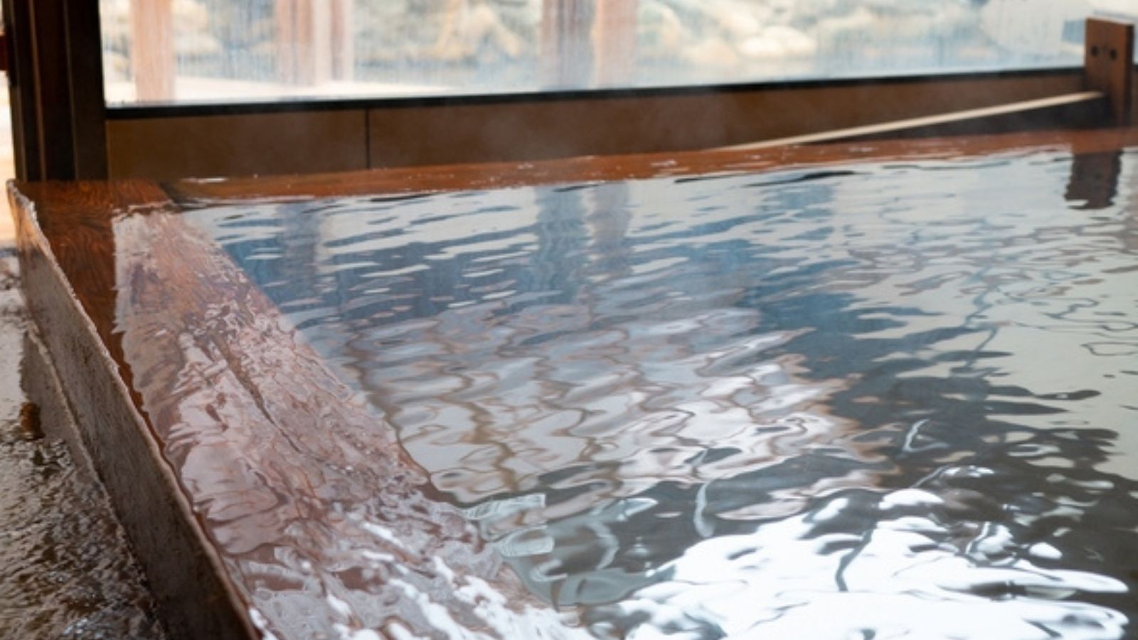 【1泊夕食】早朝出発OK！お肌に効く「生」源泉と海の幸堪能♪  ゆとり派は朝食なしで朝寝坊も安心♪