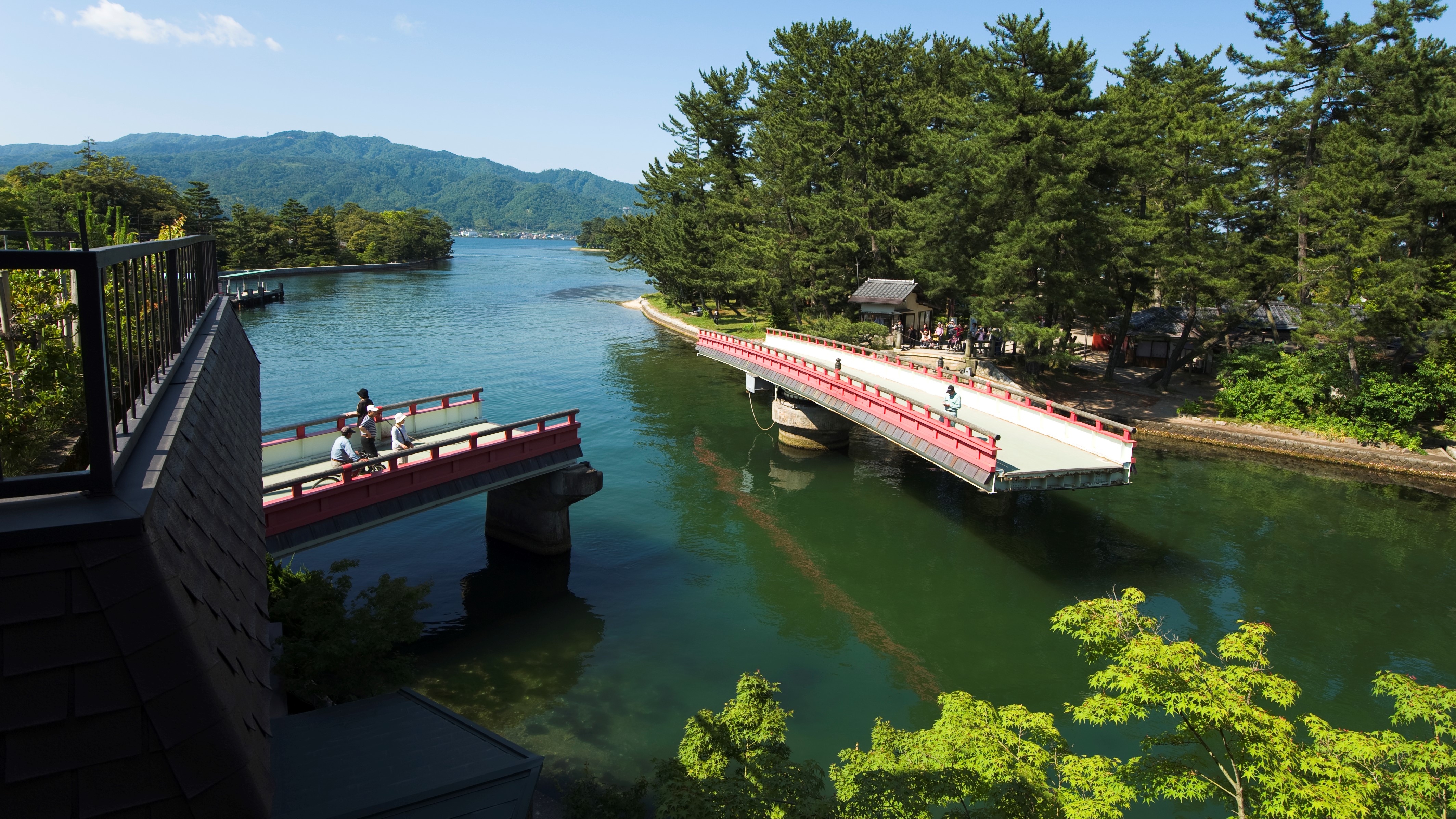 天橋立名物「回旋橋」が目の前に。。