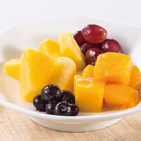 栄養価たっぷりのフルーツは1日のはじまりにおすすめ。ワッフルやヨーグルトとの相性も抜群です。