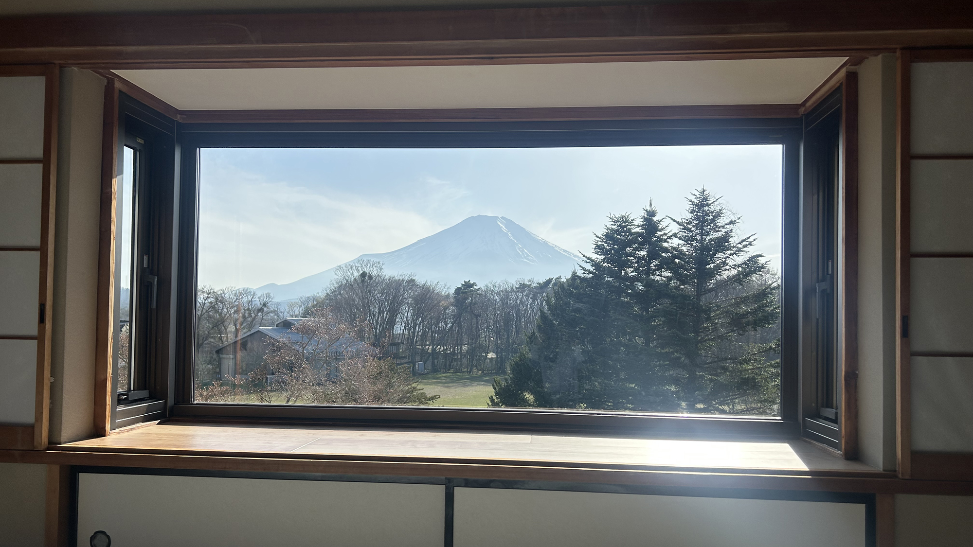 富士山ビュー15畳◇リニューアル窓