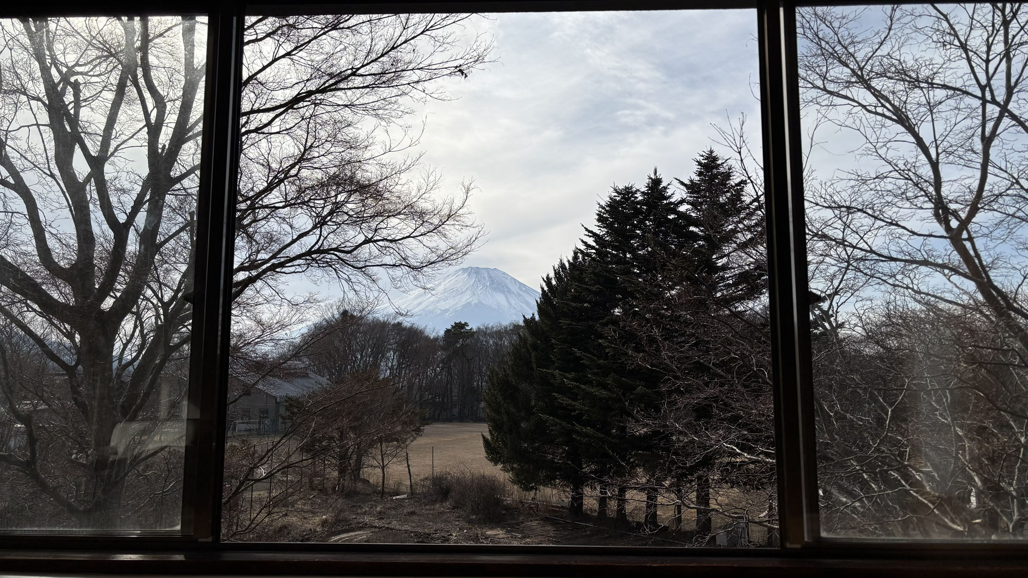 客室◆富士山を望む絶景和室15畳+広縁【トイレ付】*