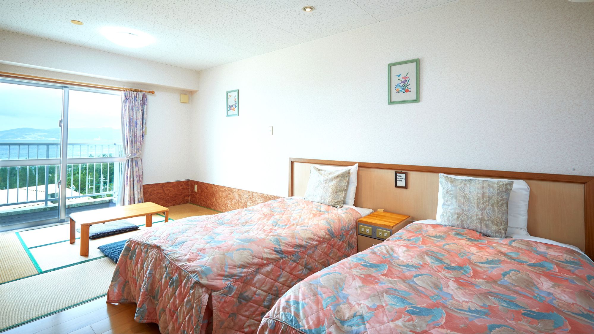【和洋室アネックス館】海を眺めながら寛ぐ贅沢な時間。記念日旅行にも人気