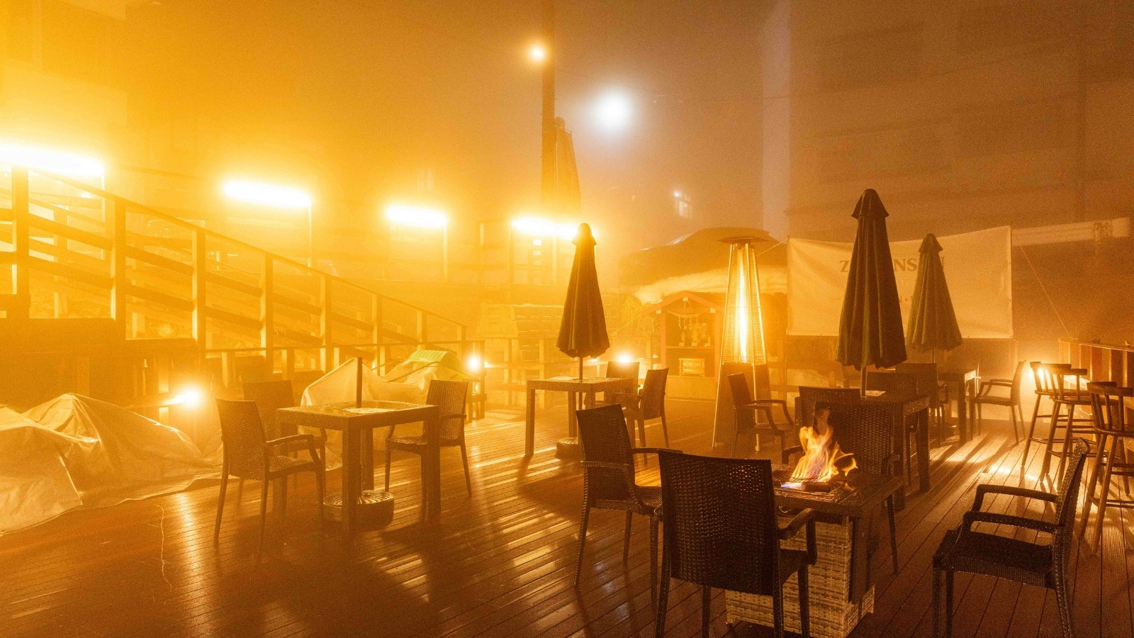 湯けむりテラス 夜