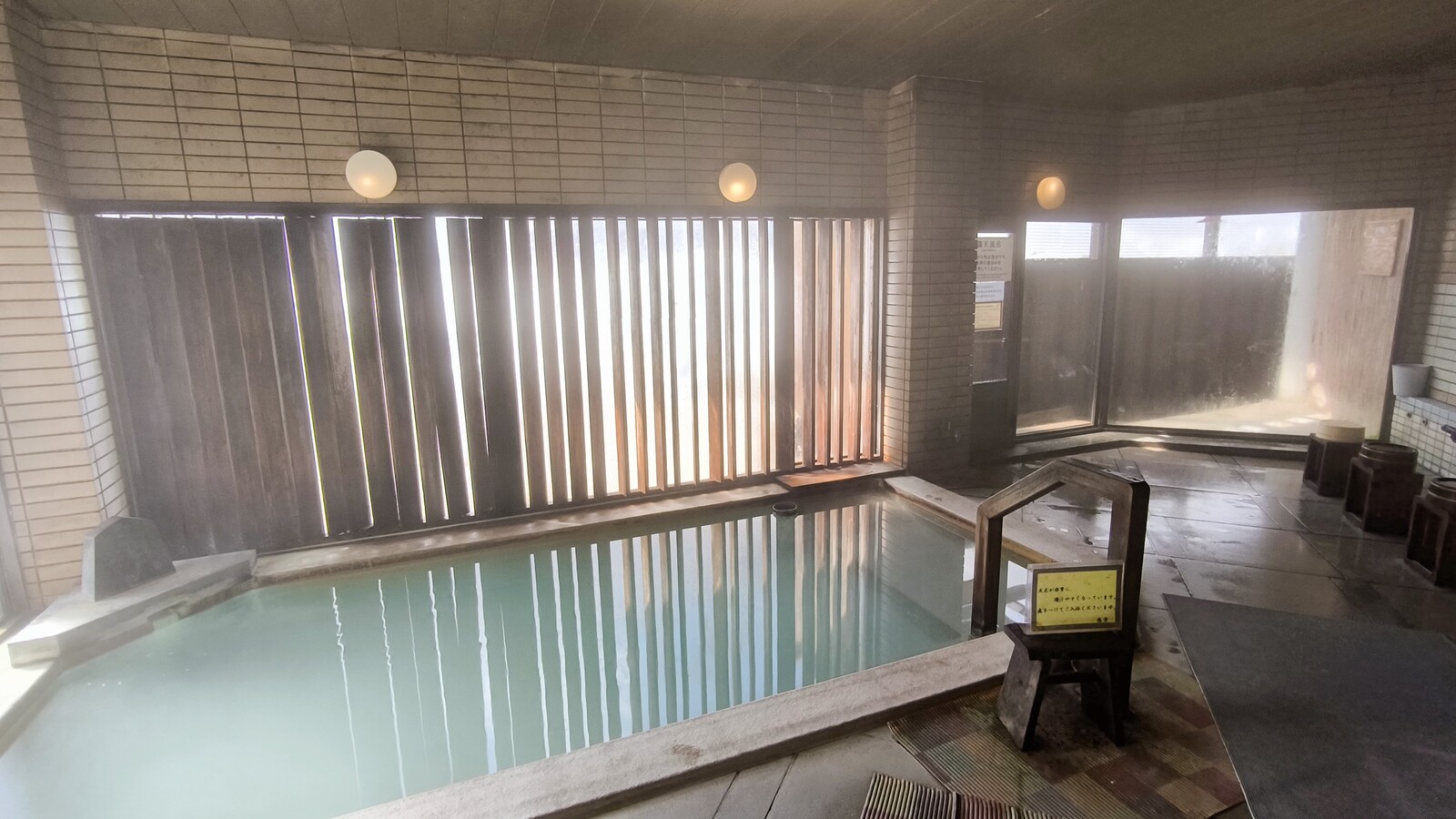 男性用大浴場