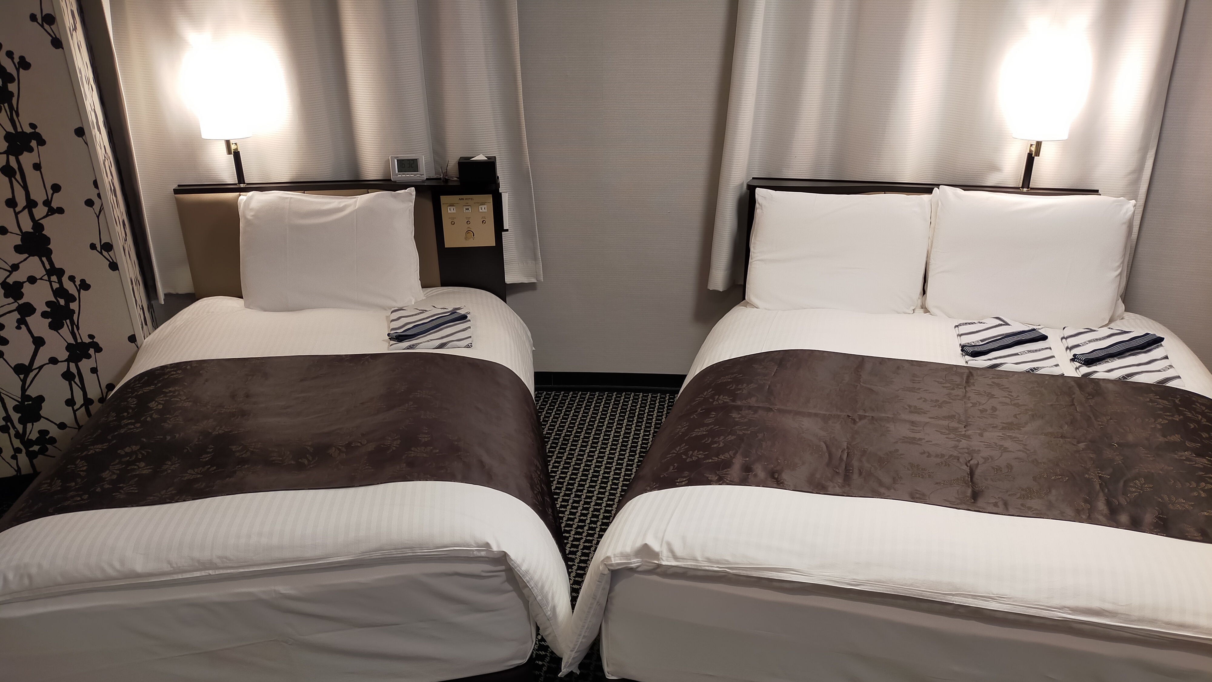 フォースルーム(シングル2台＋ダブル1台)