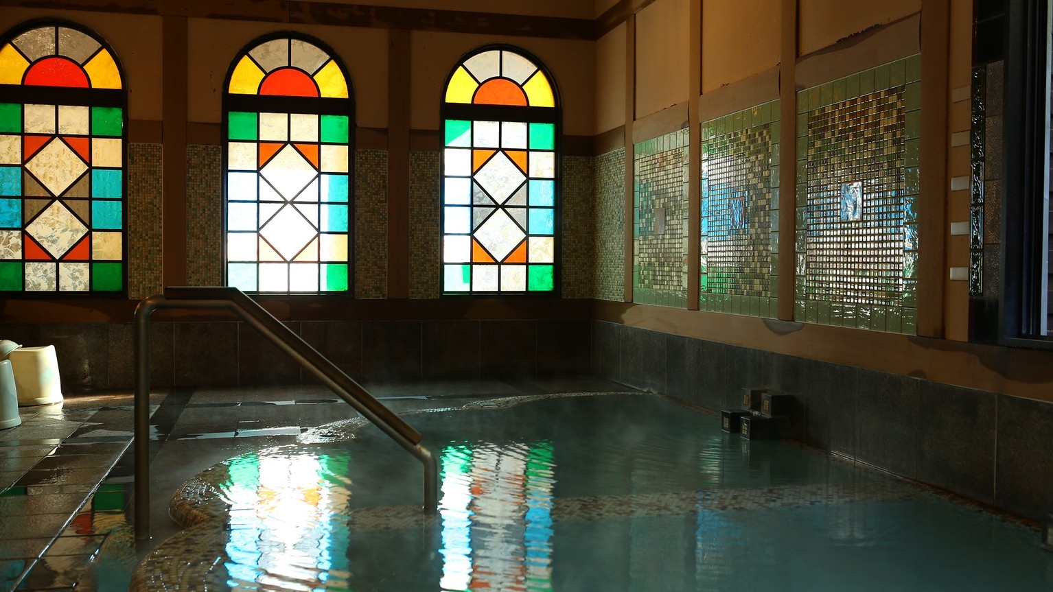 ☆連泊で貸切風呂無料☆ 夕食は『国産牛』しゃぶしゃぶ or すき焼き会席をご堪能あれ