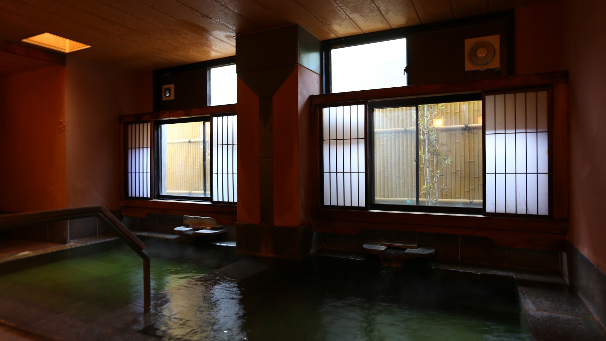 ☆連泊で貸切風呂無料☆ 夕食は『国産牛』しゃぶしゃぶ or すき焼き会席をご堪能あれ