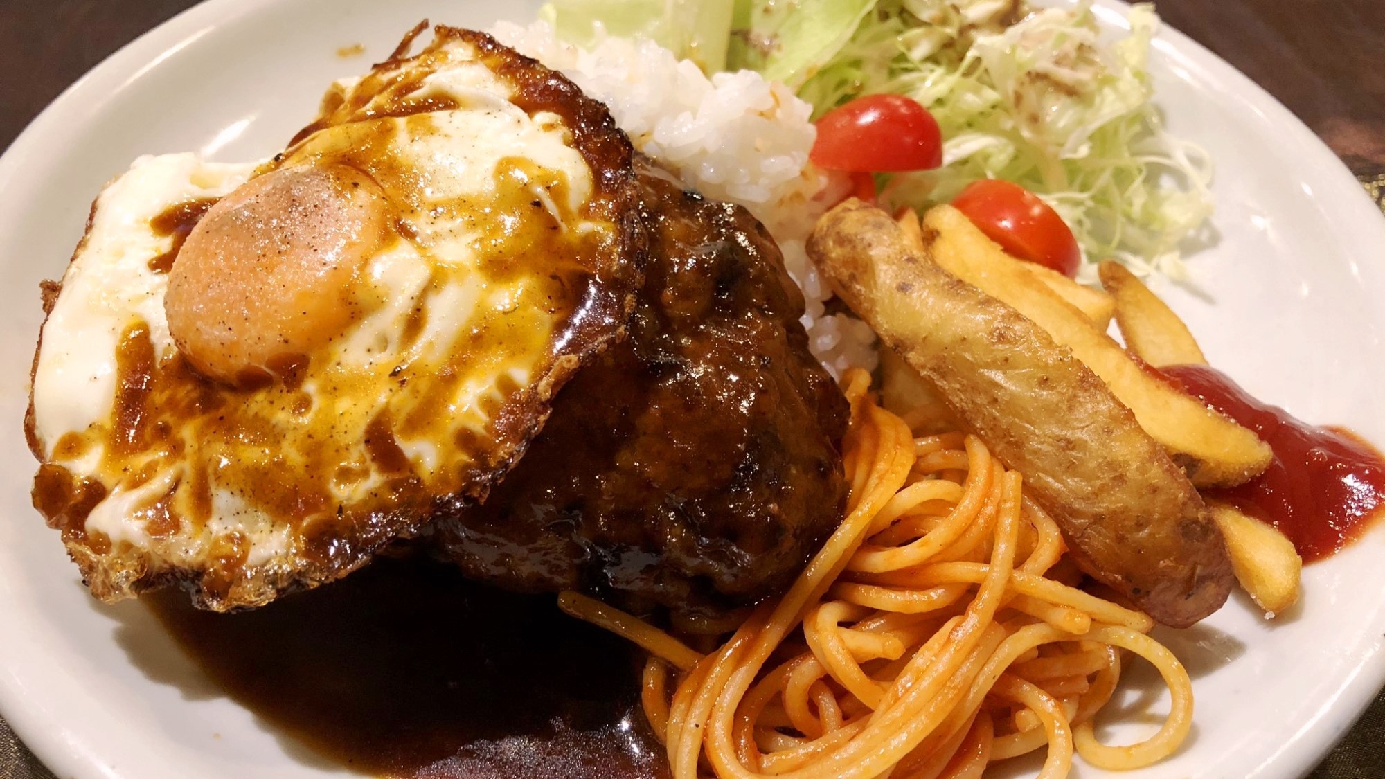 【冬季◇2食付】お得意様に人気！選べるワンプレート夕食＋日替わり朝食つき
