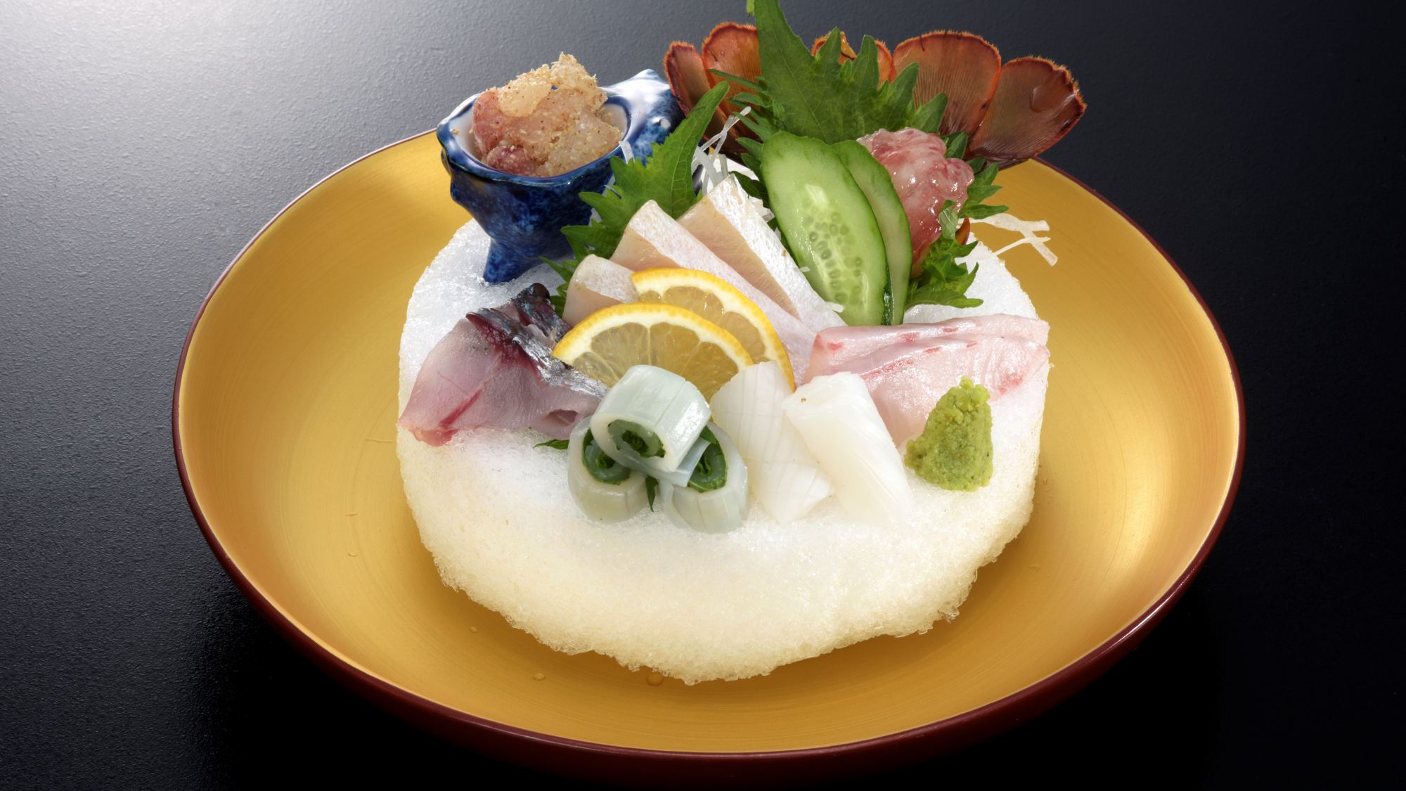 *【地魚のお造り】熊野灘の恵みを味わう彩り豊かな地魚盛り（写真は一例です）