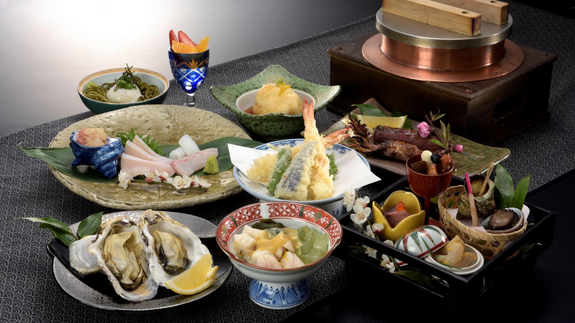 *【スタンダード会席】旬の味覚を楽しめる美乃島の基本の会席コース（写真は一例です）