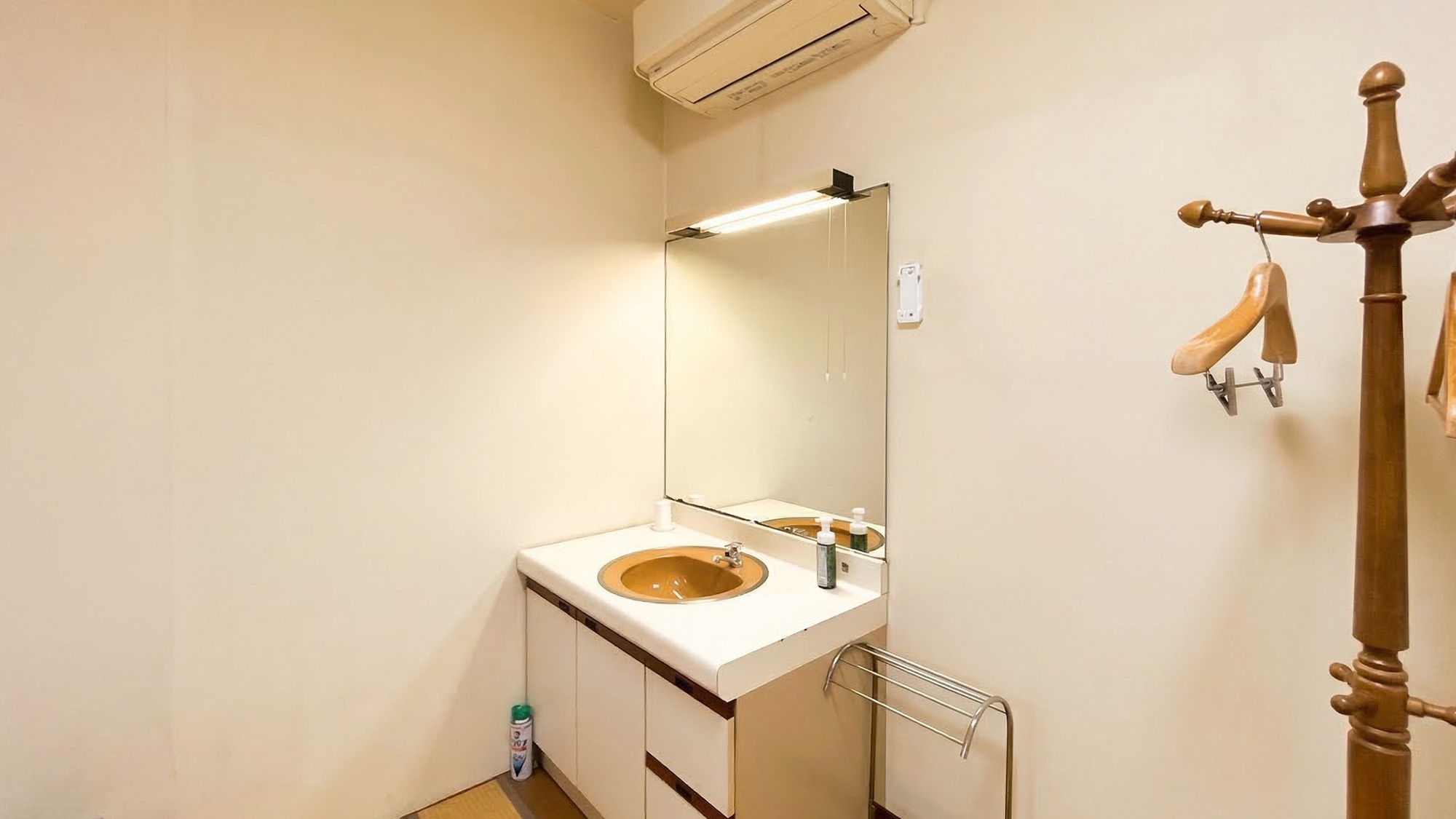 ・【新館：3F・F】ビジネス畳ツインルーム（喫煙）　※Wi-Fi不可