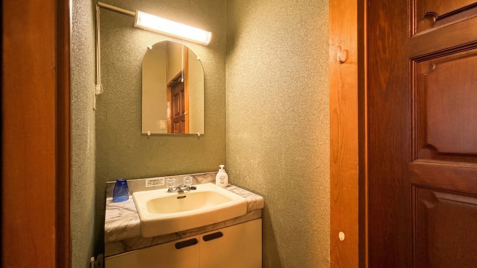 ・【別館：1F・W】和室９帖（喫煙）