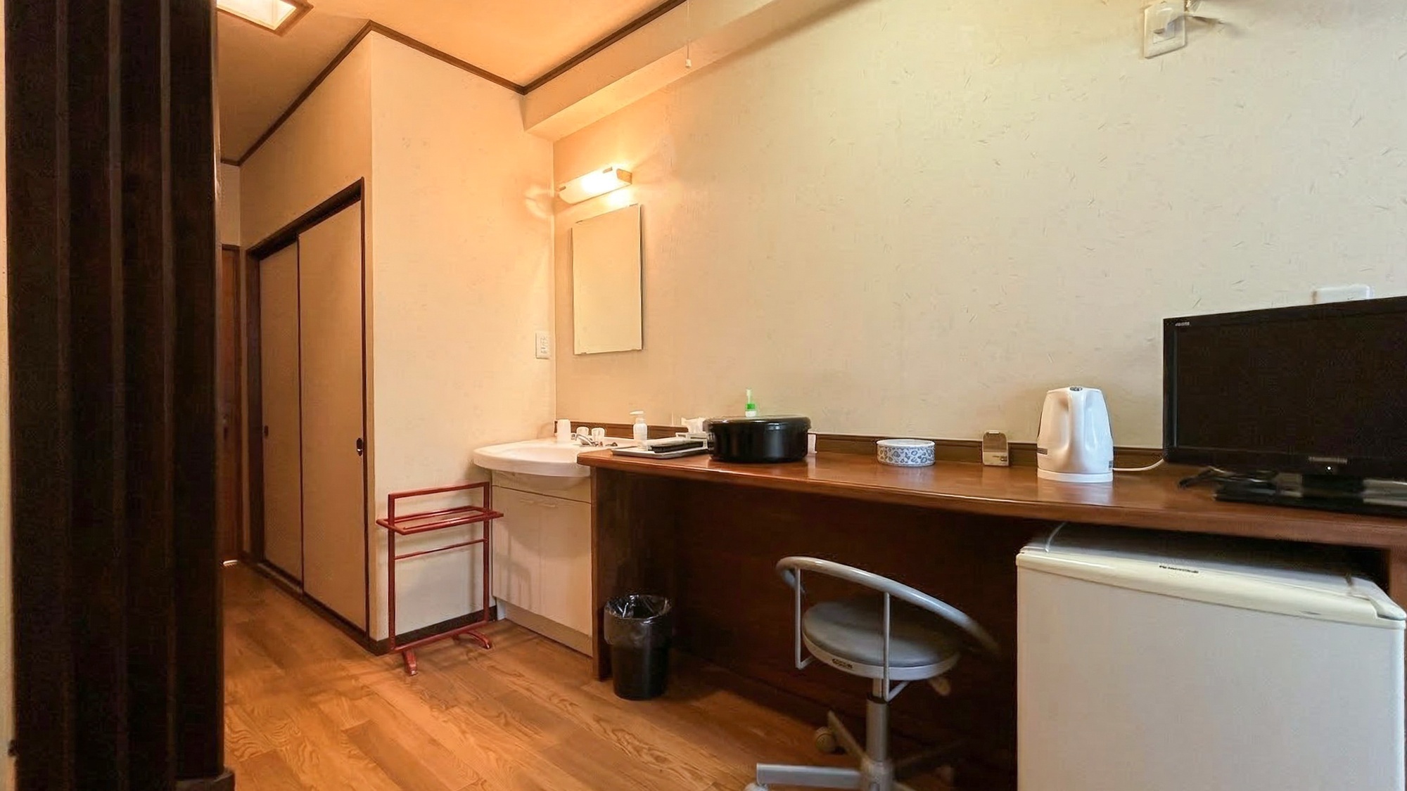 ・【本館：1F・Q】和室6帖（喫煙）