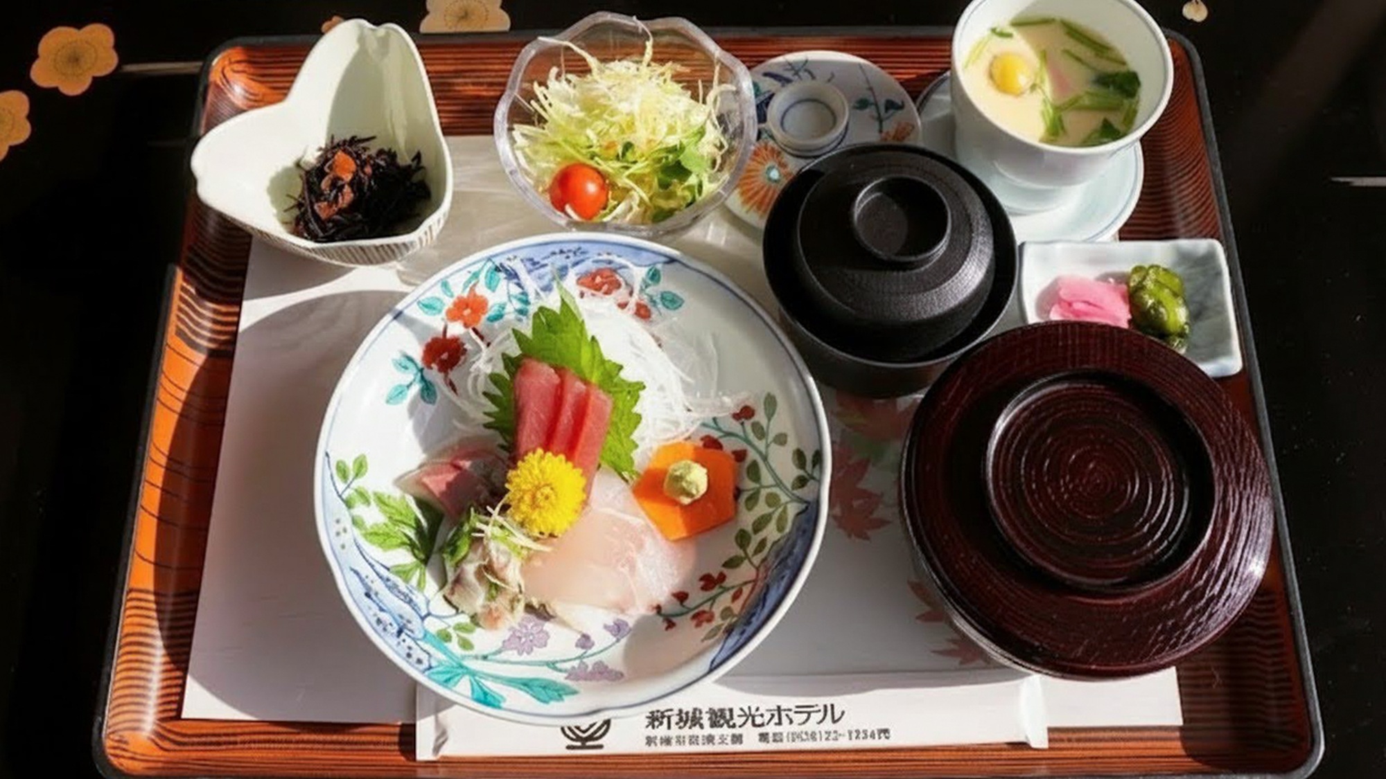 ・【一例】刺身定食　当日宿泊者様向けに定食メニューもご用意可能（夕食）