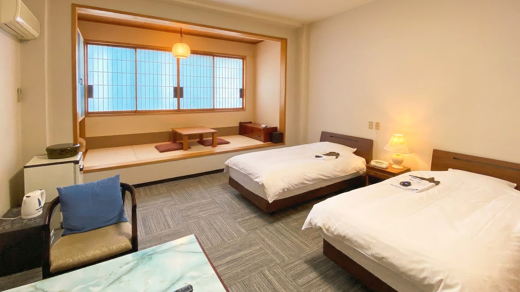 ・【新館：2F・J】ツインベッドルーム+畳スペース（禁煙）