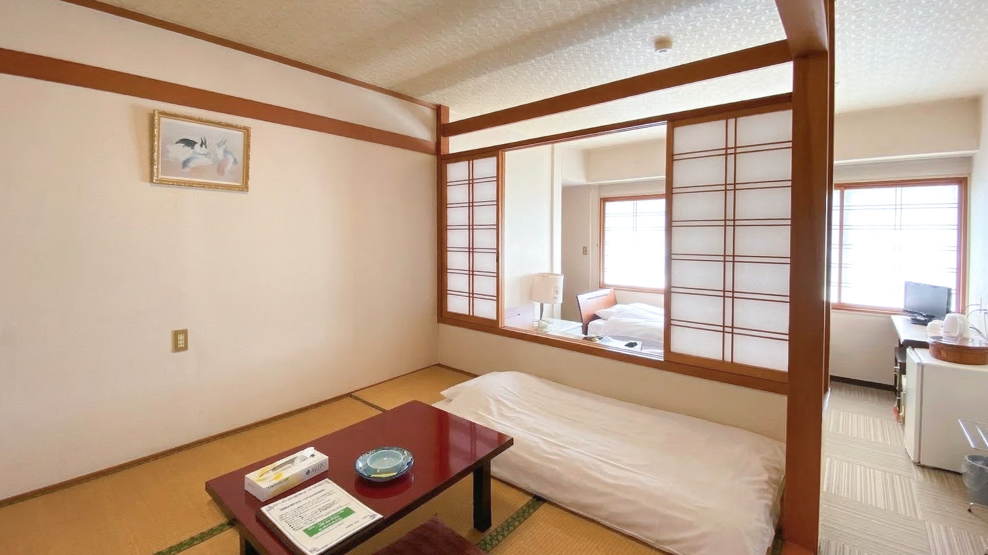 ・【本館：2F・N】ツインベッドルーム+和室6帖（喫煙）