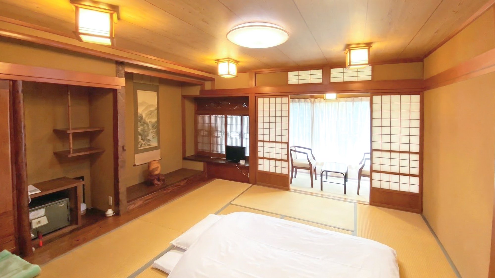 ・【本館：1F・P】和室8帖+和室（喫煙）