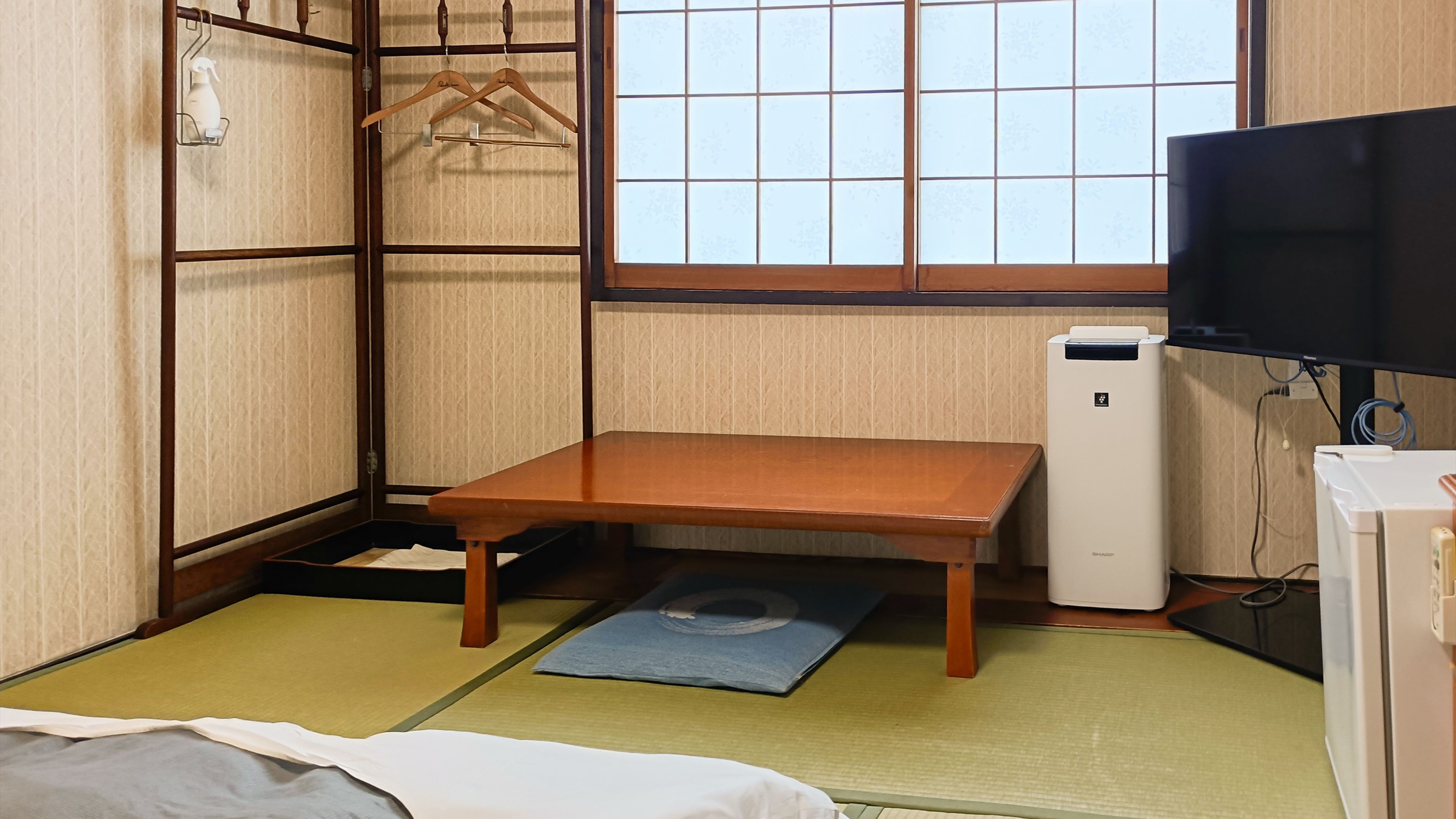 【和室6畳】充実した備品と便利な貸出品で、ごゆっくりお寛ぎください。