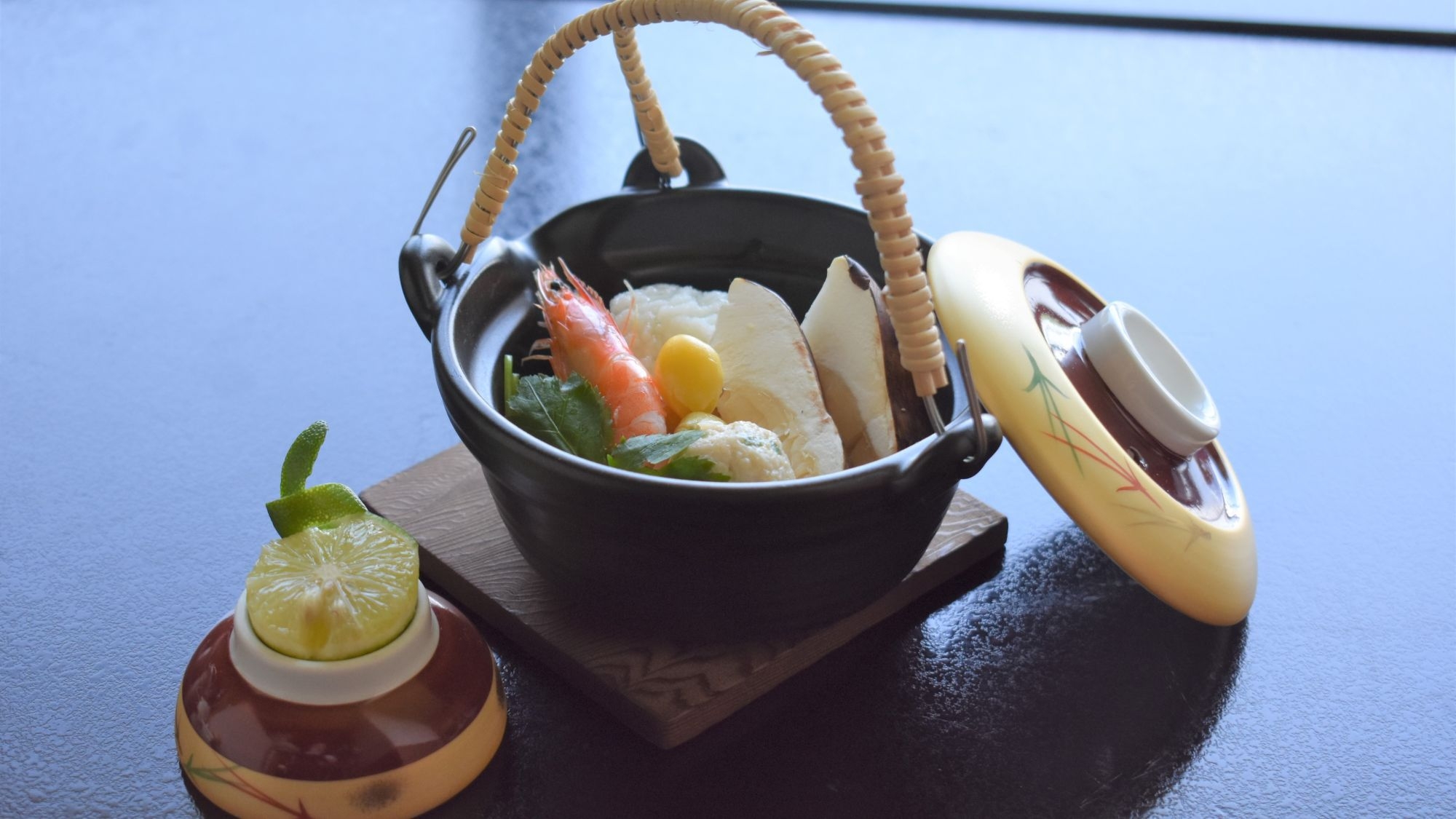 【贅沢松茸コース】松茸料理が5品入りの満足コースです。