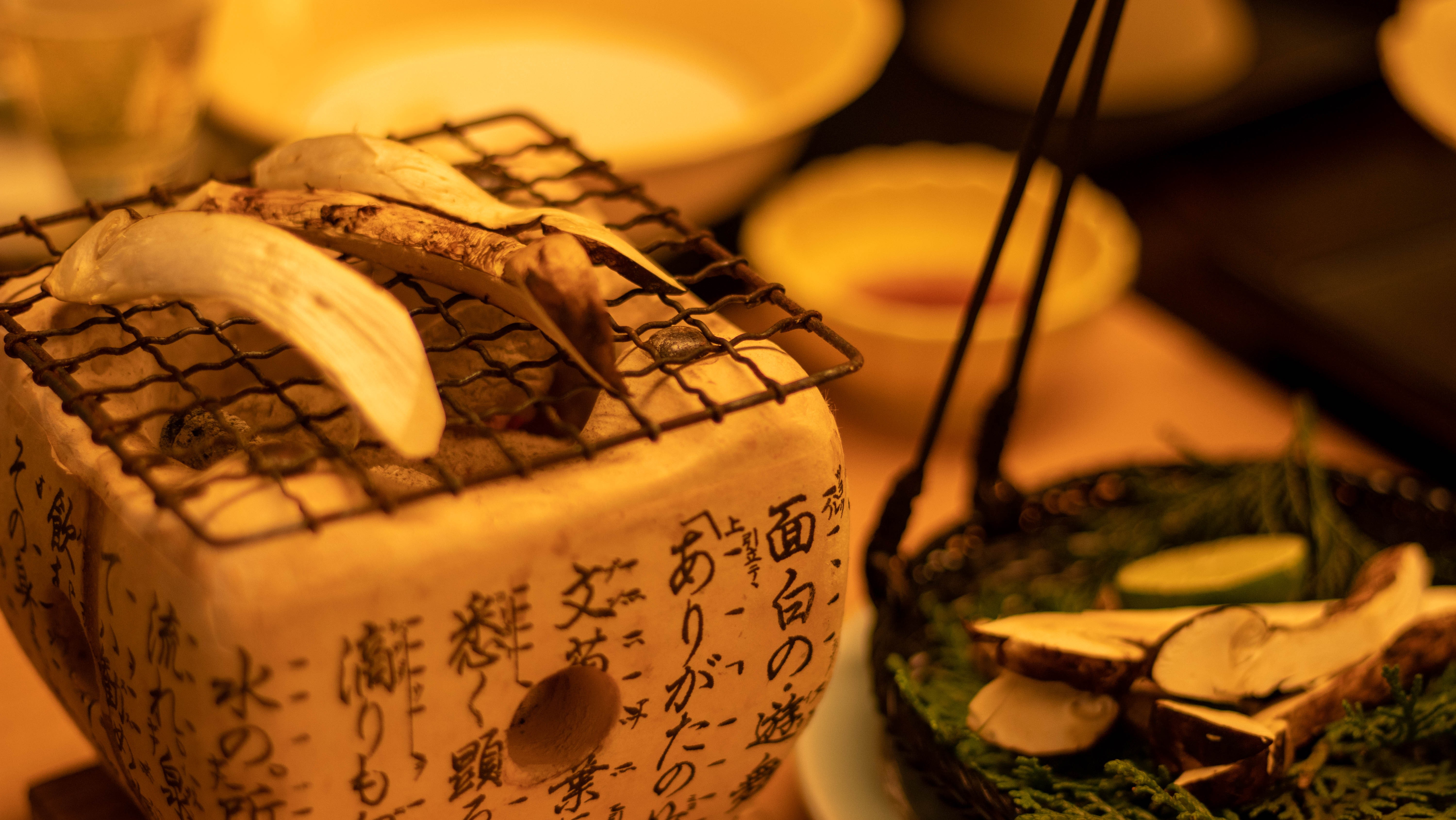 焼松茸イメージ追加料理で販売（時価）