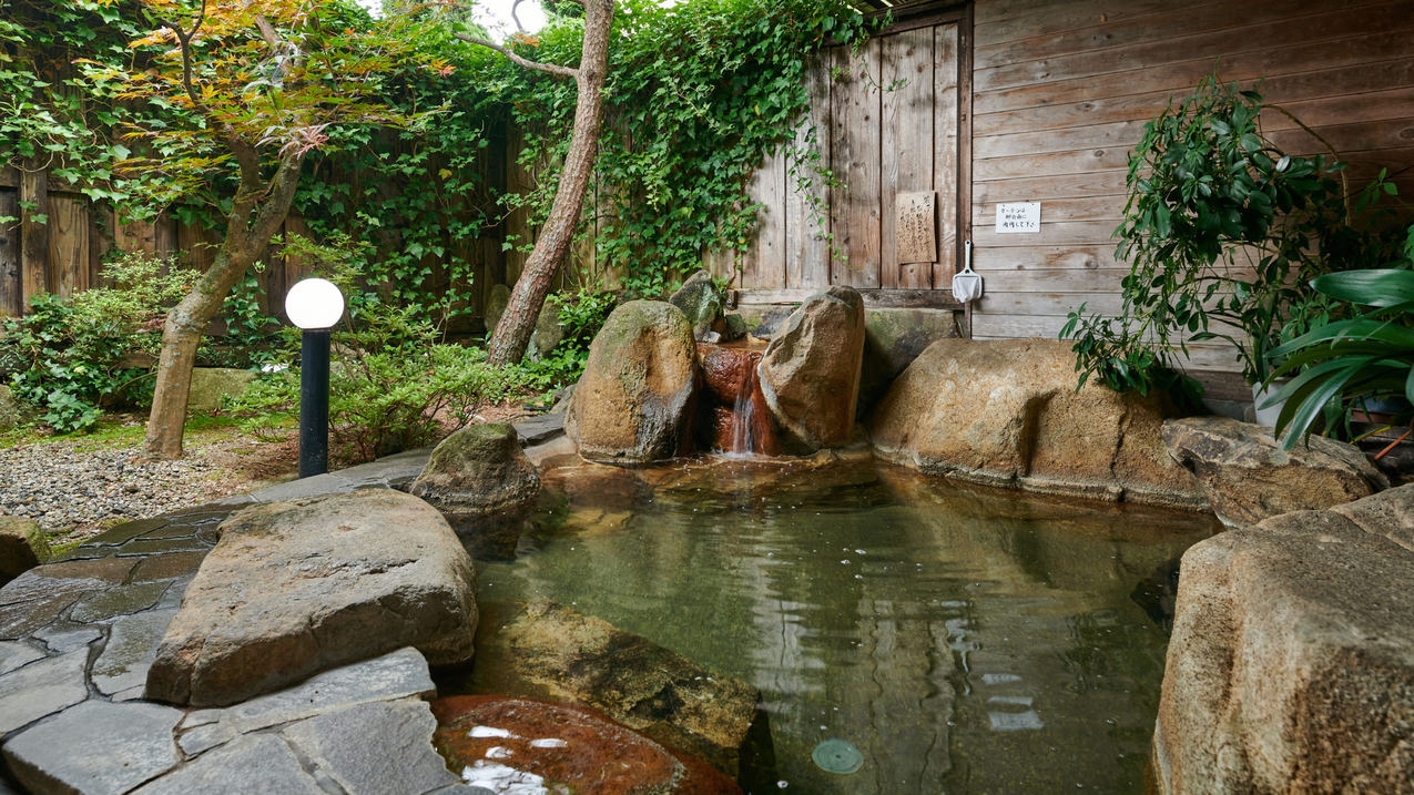 【楽天月末セール】【夕朝食付】【地酒飲み比べ】A3等級飛騨牛ステーキと旬の和会席と温泉付き朝食プラン