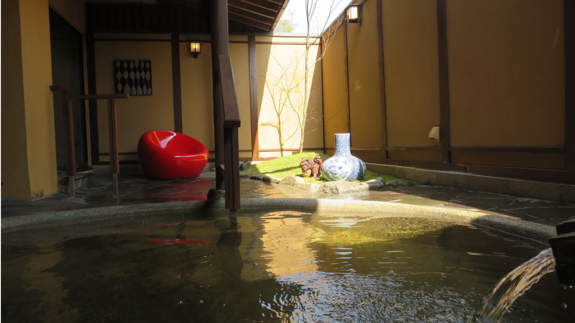 【日帰り温泉×ご夕食付】美肌の湯と旬の会席料理で旅行気分♪琵琶湖を望むお部屋でゆったり６時間ステイ