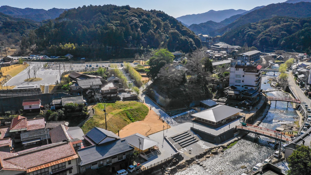 【お日にち限定】長門湯本温泉を満喫する「そぞろ歩きっぷ」付！ご夕食は季節会席（1泊2食）