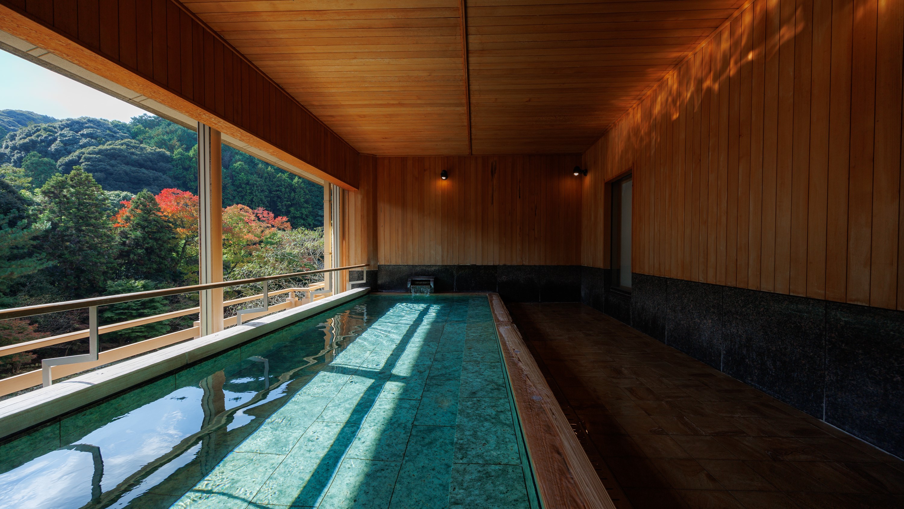 こもれびの湯
