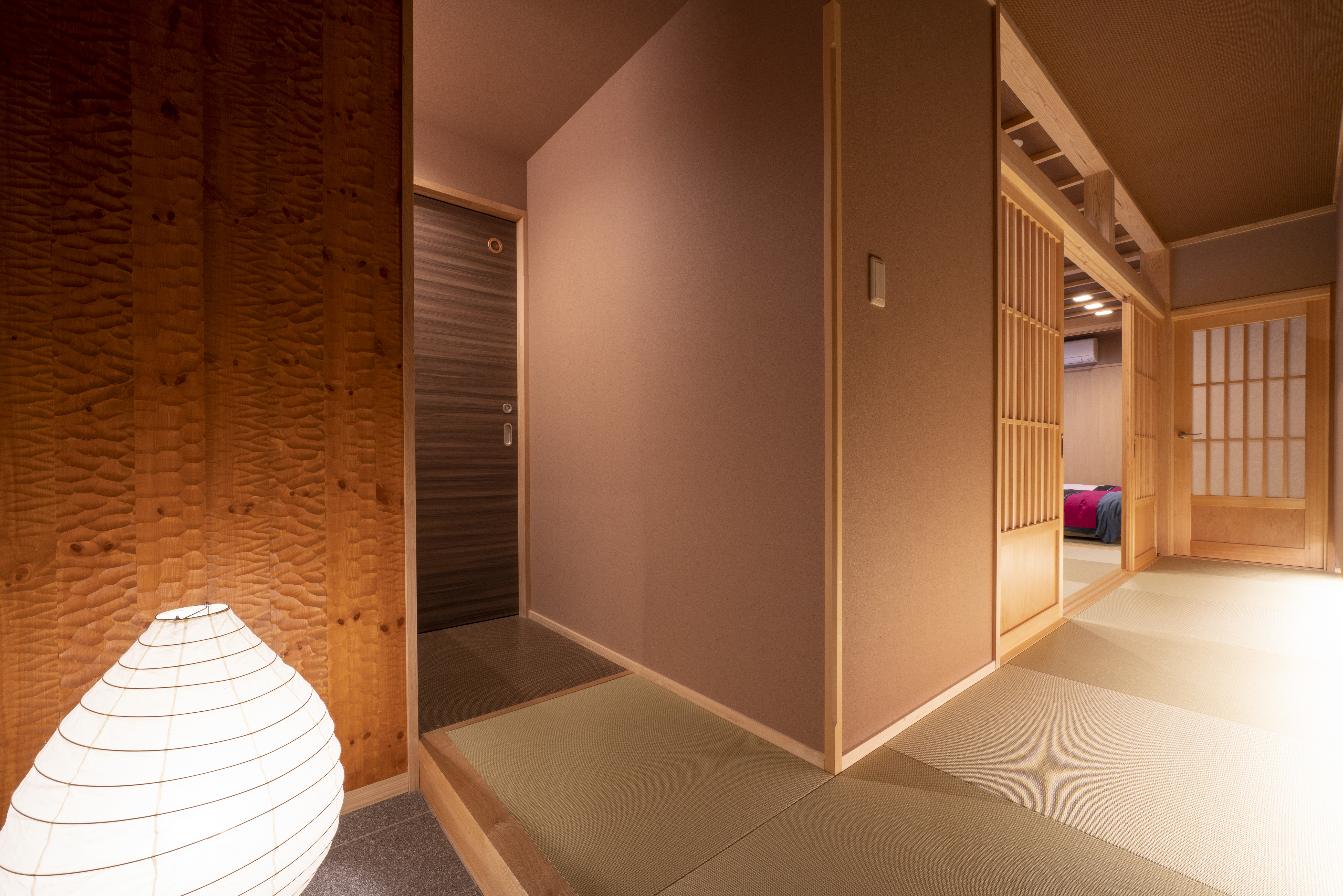 【転寝ノ間・ぶな】くつろぎスペース＋ツインベッド