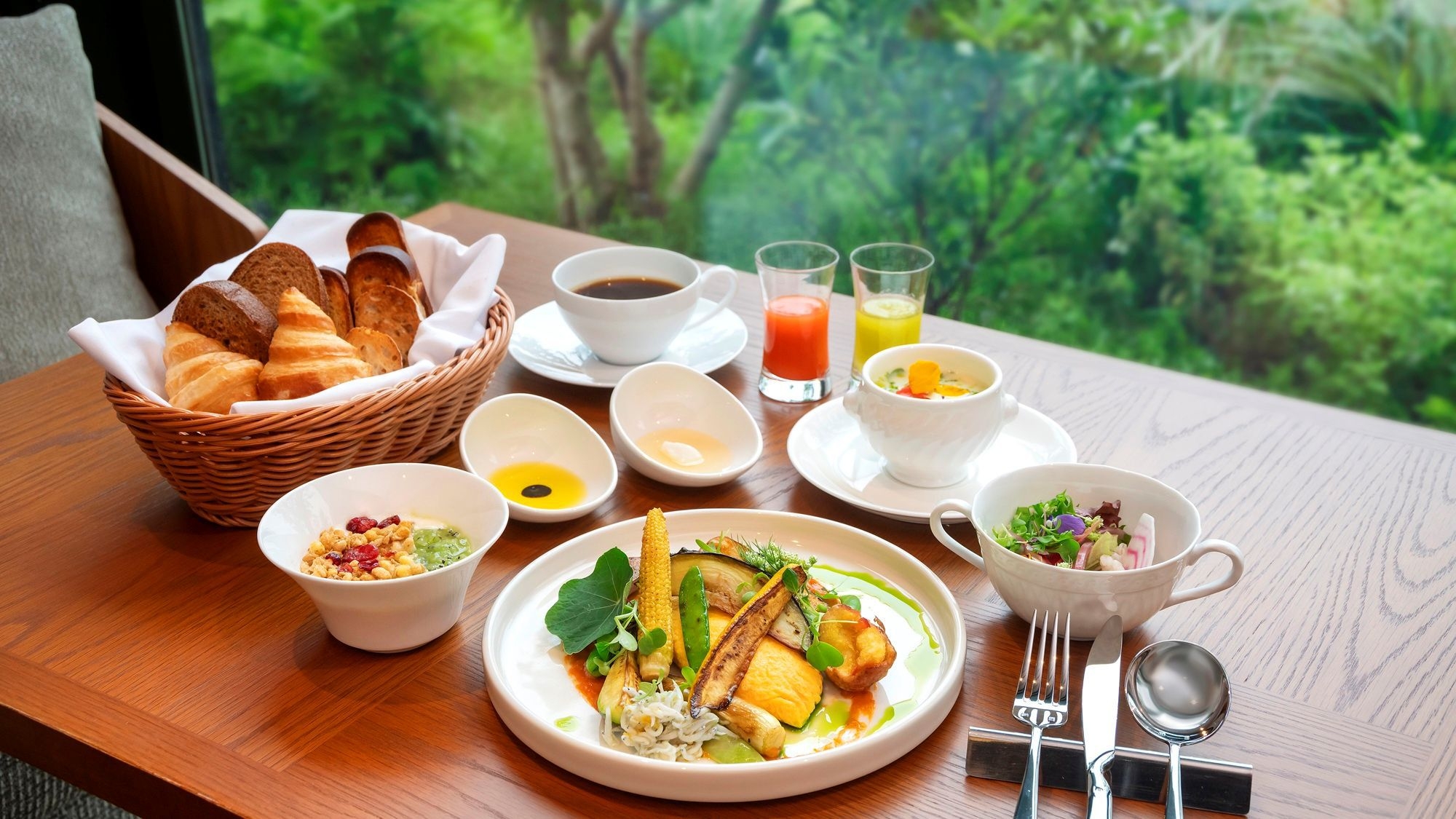 【Rikka -Standard】磐田のテロワールを五感で味わう、至福のフレンチステイ（夕朝食付き）