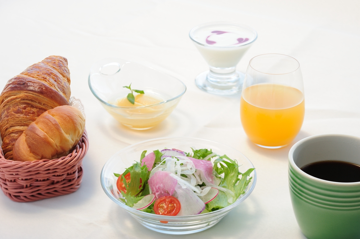 【ラン・オブ・ザ・ハウス】〜お部屋タイプおまかせプラン〜（コンチネンタルブレックファスト付）