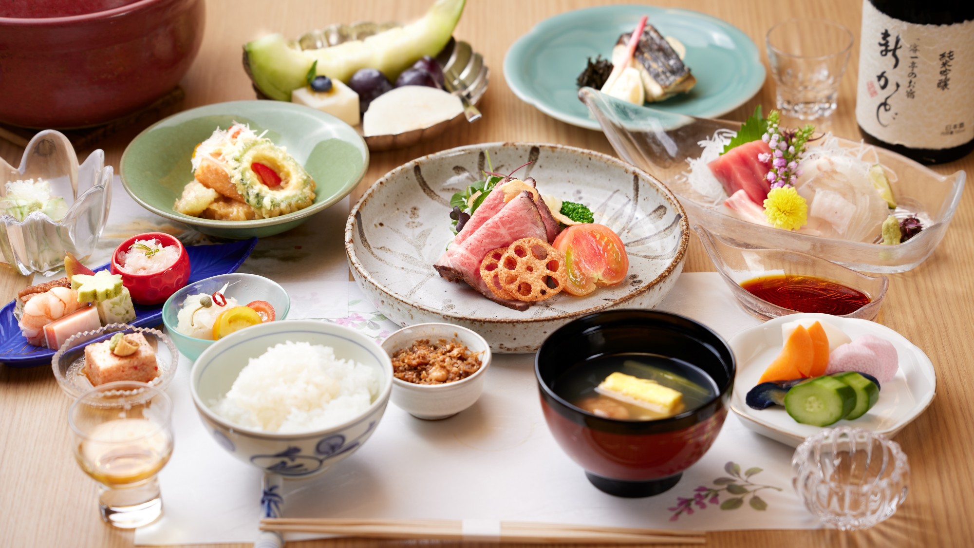 【夕食付】朝早く出発でも安心♪夕食は調理長自慢の旬な和風会席に舌鼓♪「夕食付朝食なしプラン」