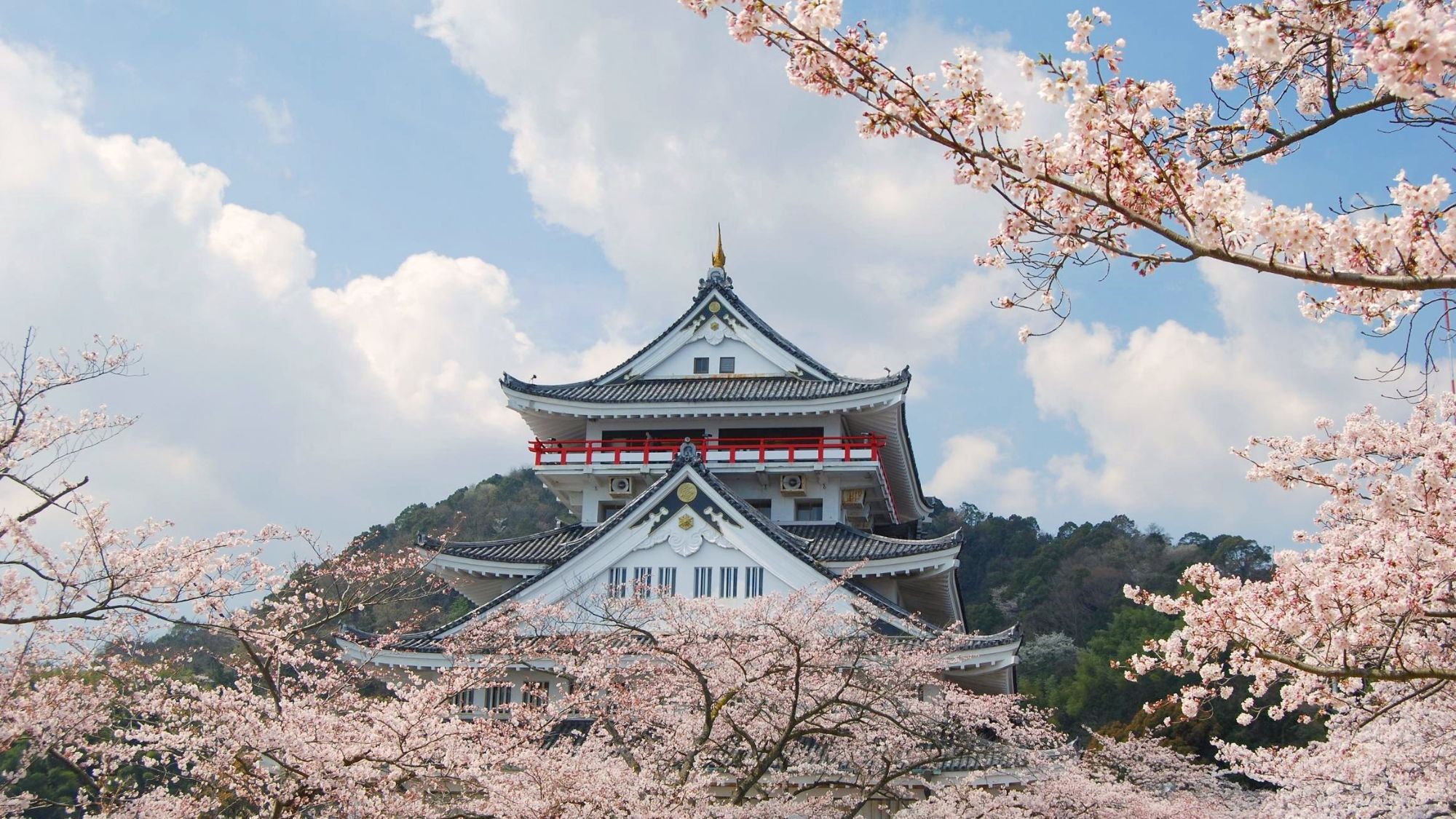 熱海城・桜庭園より