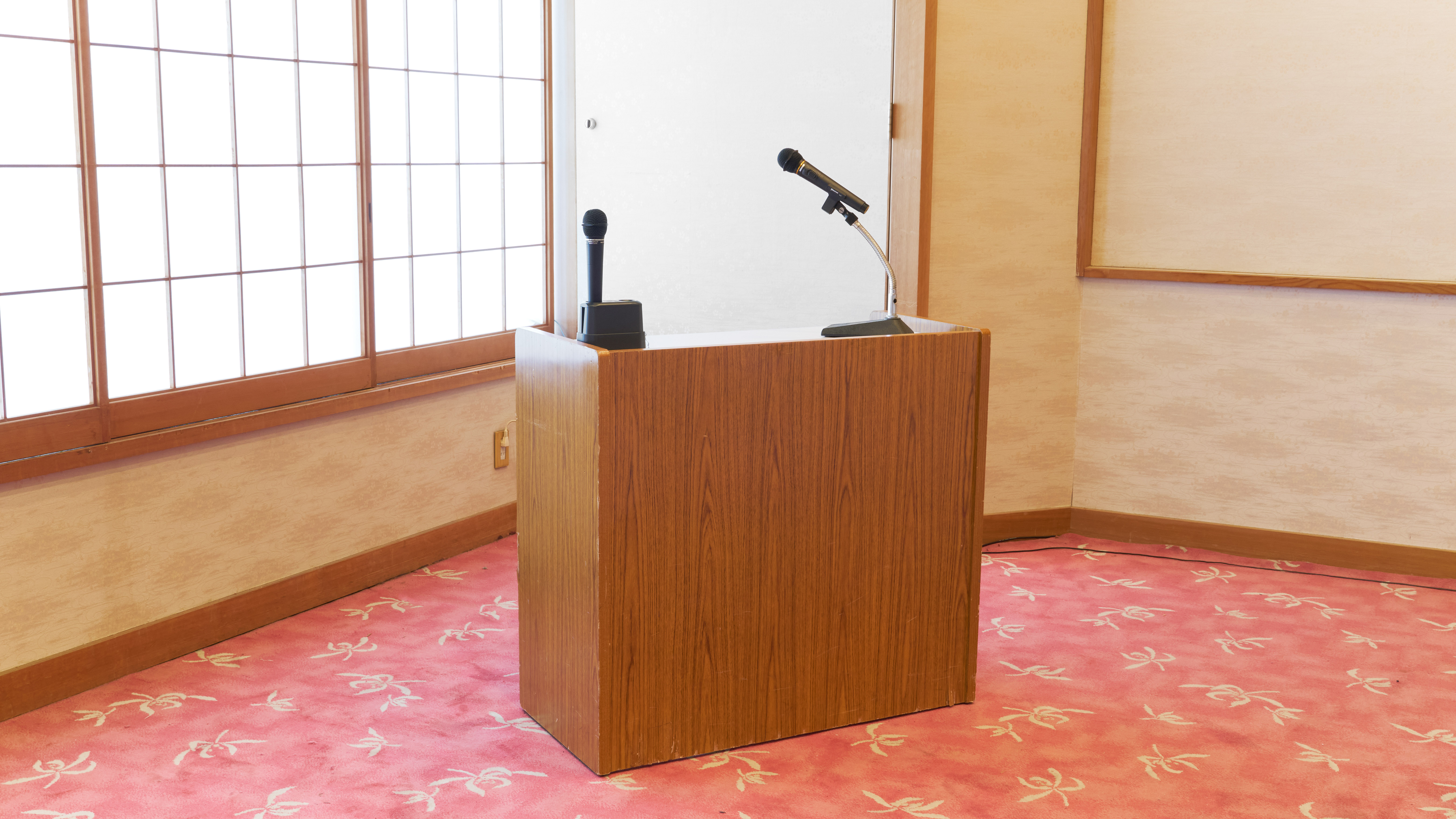 会議室／マイク