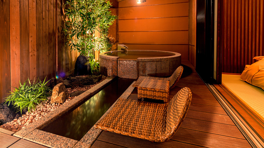 藪椿（やぶつばき）