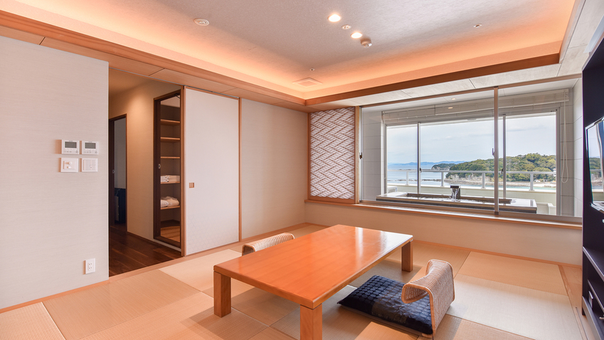 *【露天風呂付客室・特別室（藤の晶）】アメジスト（紫水晶）をイメージ。エレガントでフォーマルな空間。