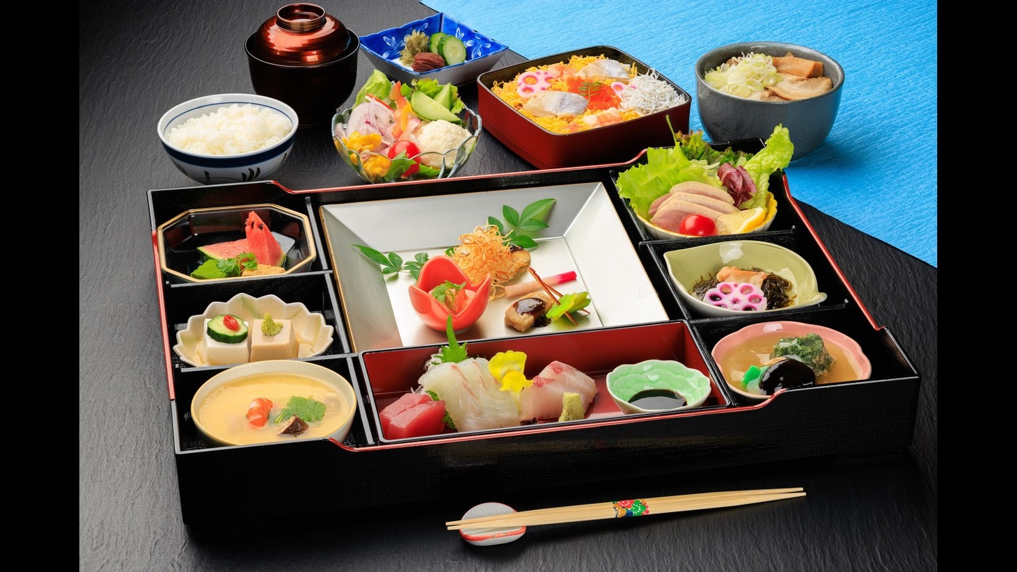 【しらら膳】近海マグロや旬素材の松花堂御膳+ミニビュッフェ＜レストラン/しらら膳＞