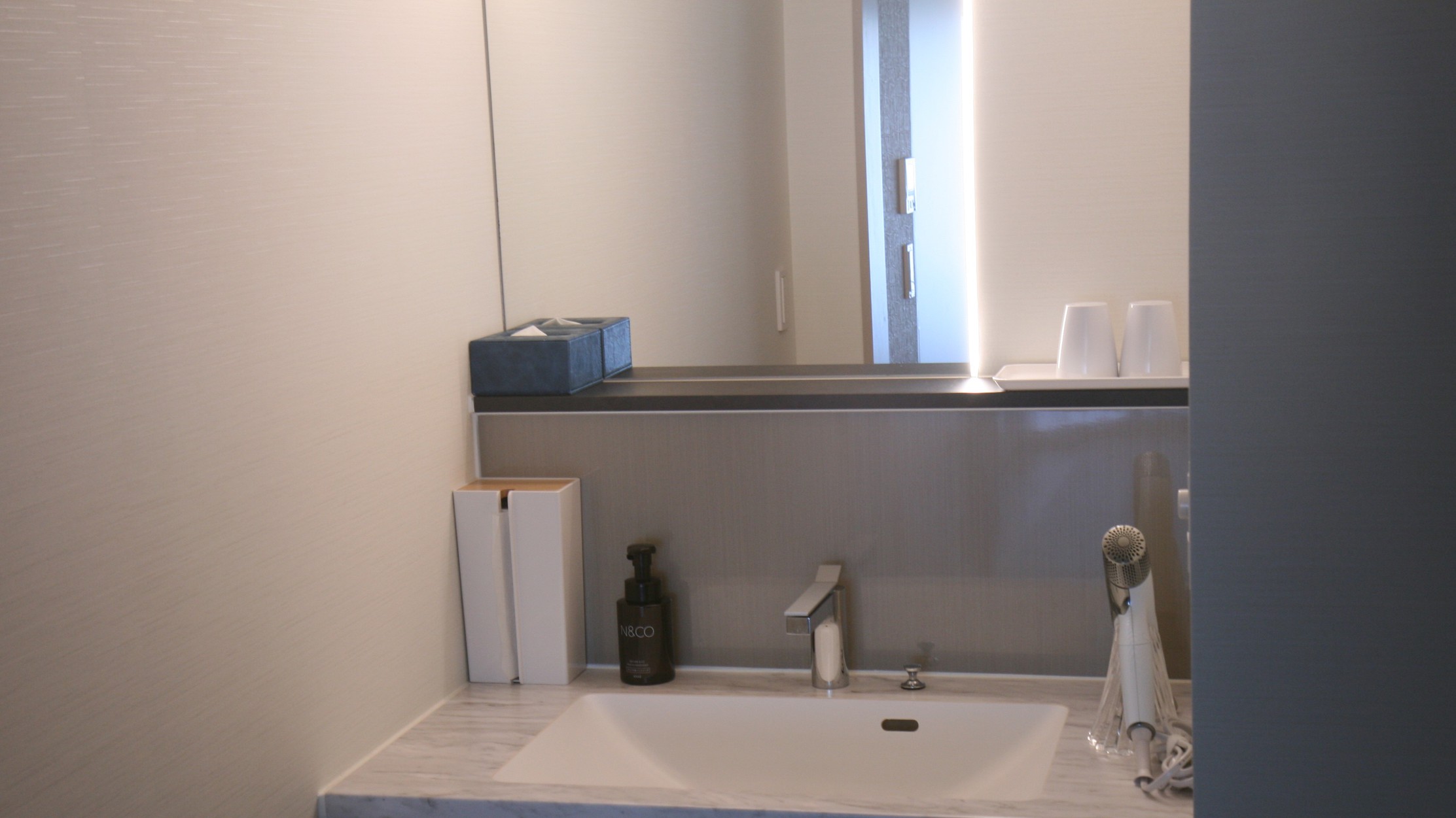 【波の綾ミラバス付客室】お部屋のバス・トイレ・洗面一例（部屋によって仕様は異なる場合があります）