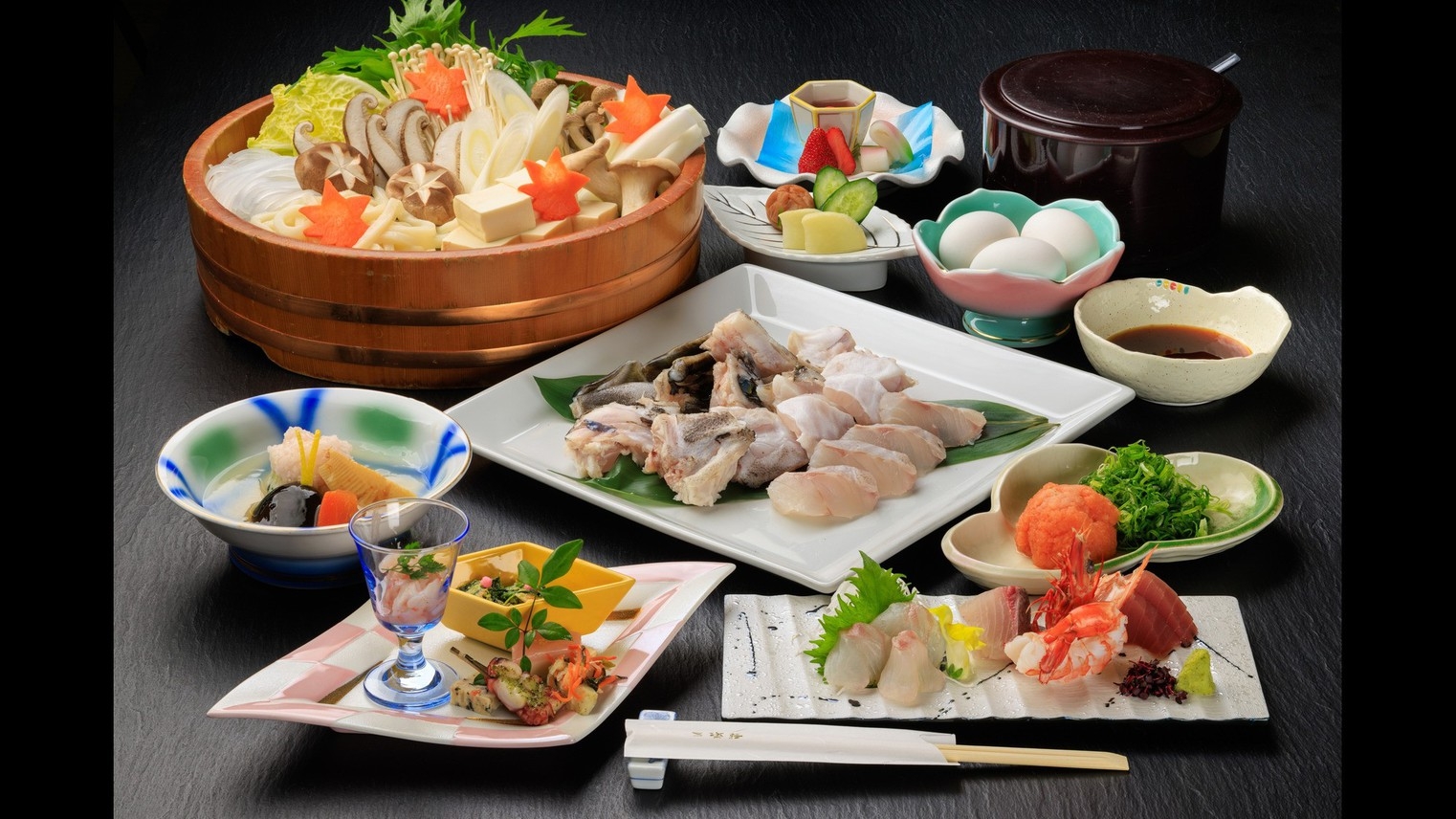 【本クエ鍋】＜絶品クエ鍋に舌鼓＞旨みたっぷりのクエがお出汁に溶け込んだ贅沢お鍋＆露天風呂付客室ステイ