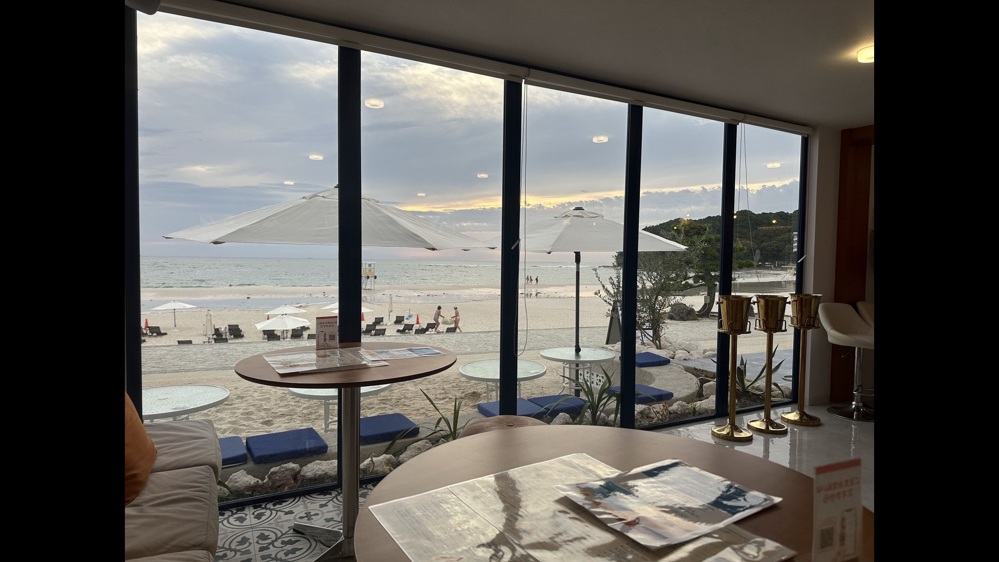 Suntide Cafe & Bar Shirahama