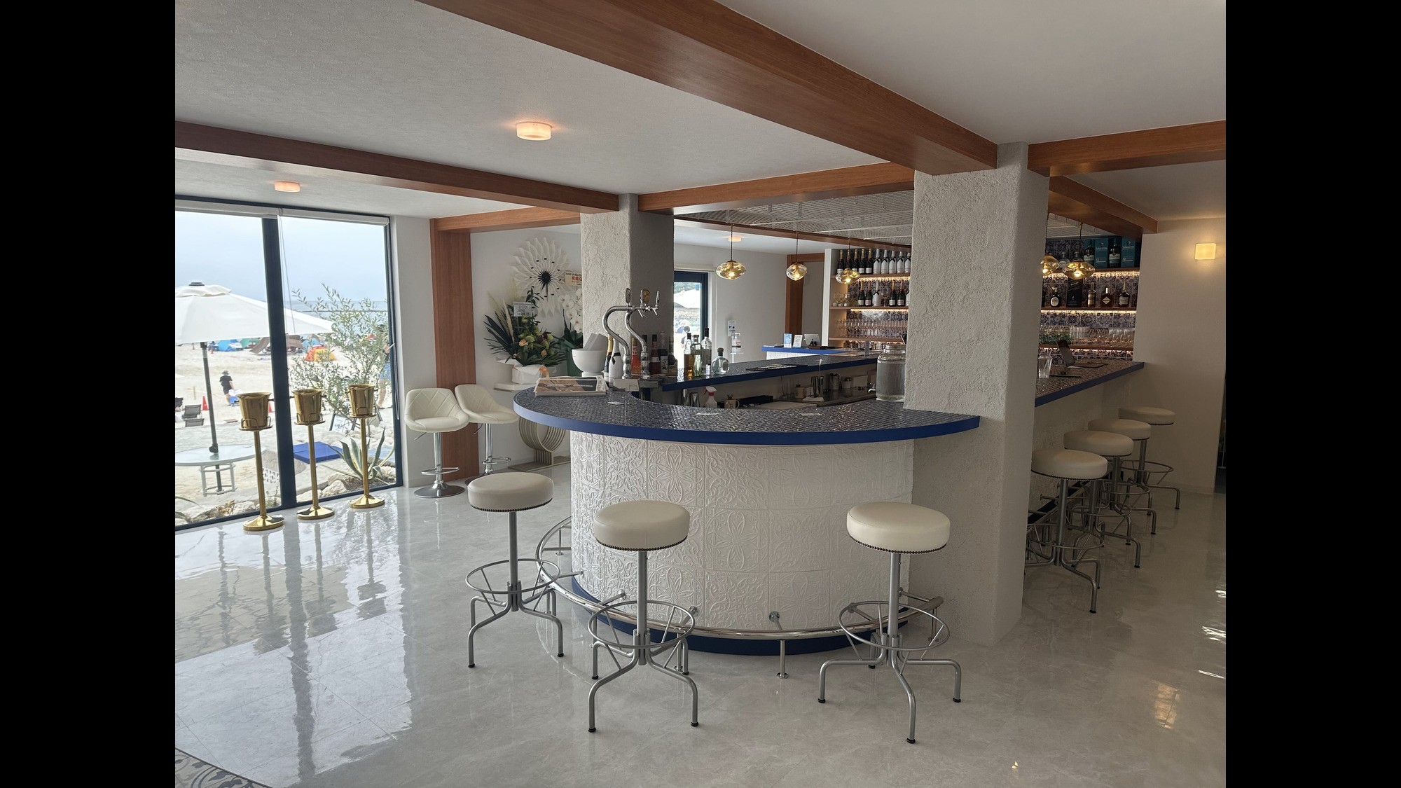 Suntide Cafe & Bar Shirahama